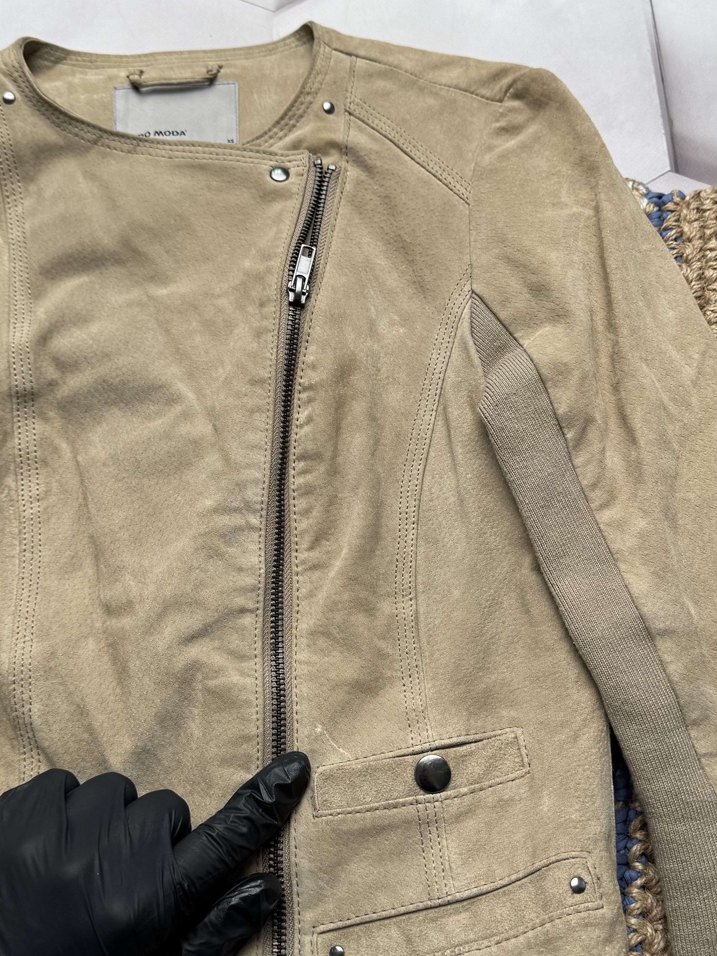 Vintage Vintage Beige Leather Jacket Cropped Zip Up Y2K Style (E4) Size XS / US 0-2 / IT 36-38 - 3 Thumbnail
