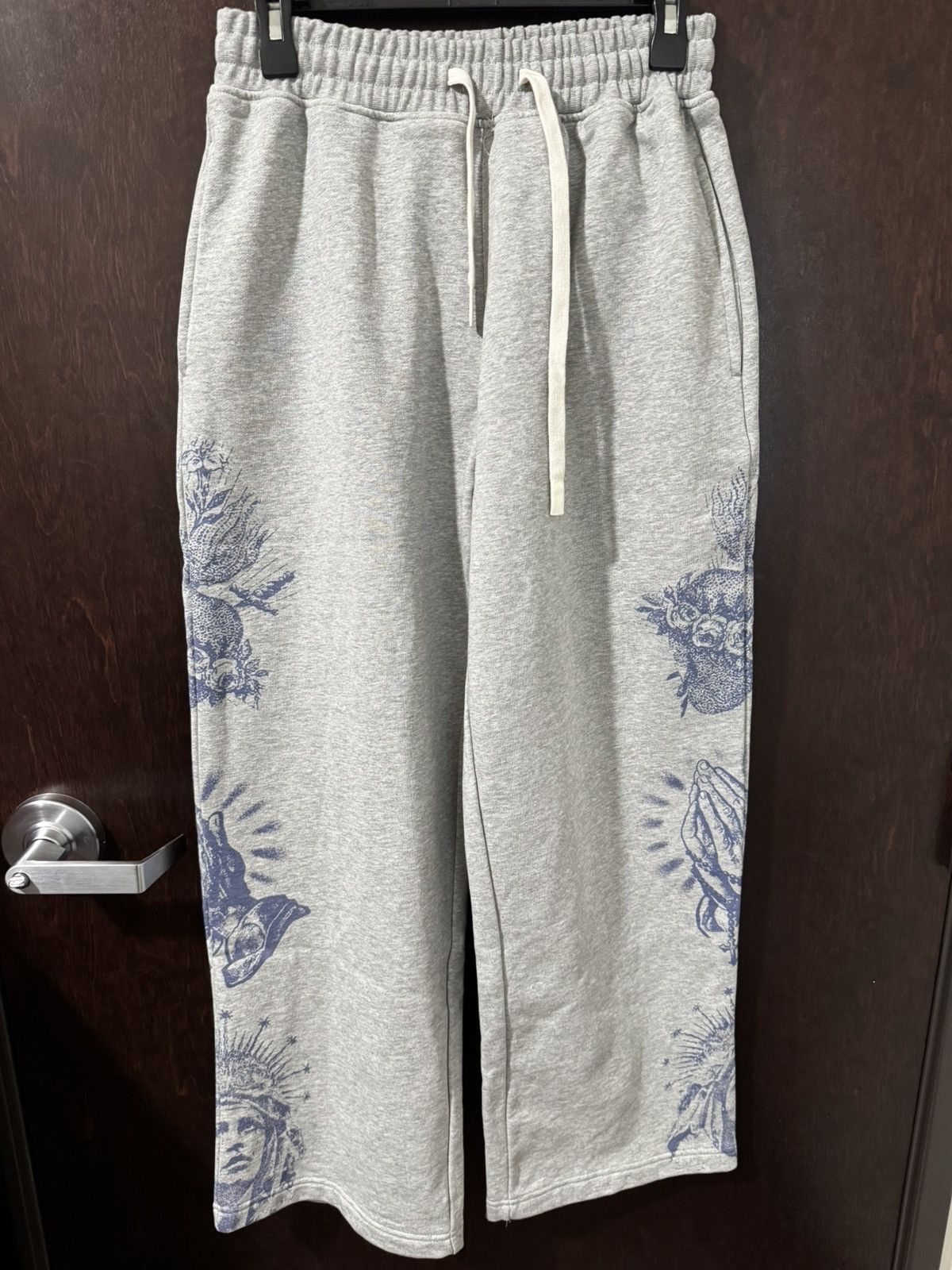 Other We Are Righteous Seal Sweatpants Size US 30 / EU 46 - 1 Thumbnail