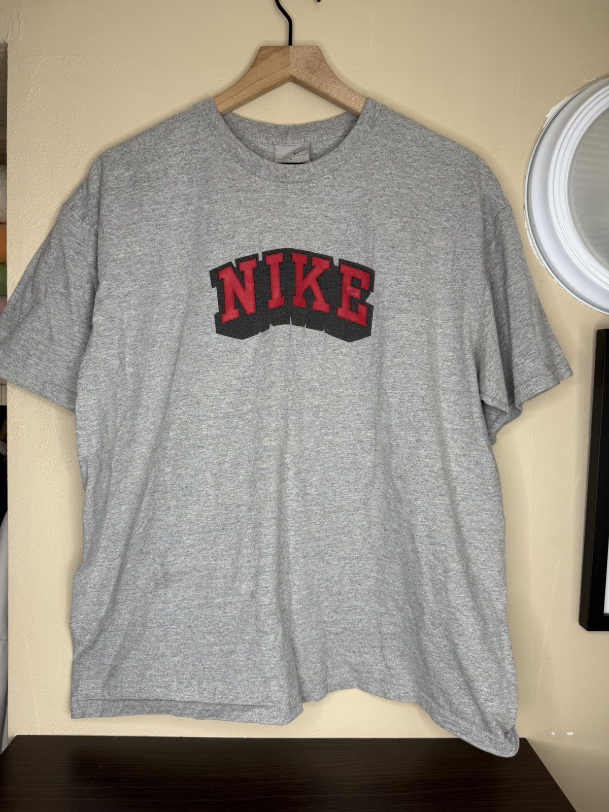 Nike Vintage Nike Spellout Silver Tag Large Size US L / EU 52-54 / 3 - 1 Thumbnail