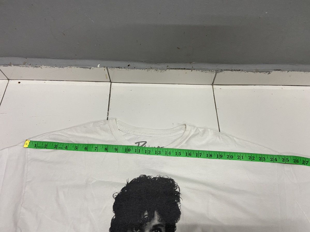 Prince PRINCE ROGERS NELSON SOLO GUITAR ICON TEE SHIRT Size US XXL / EU 58 / 5 - 10 Thumbnail