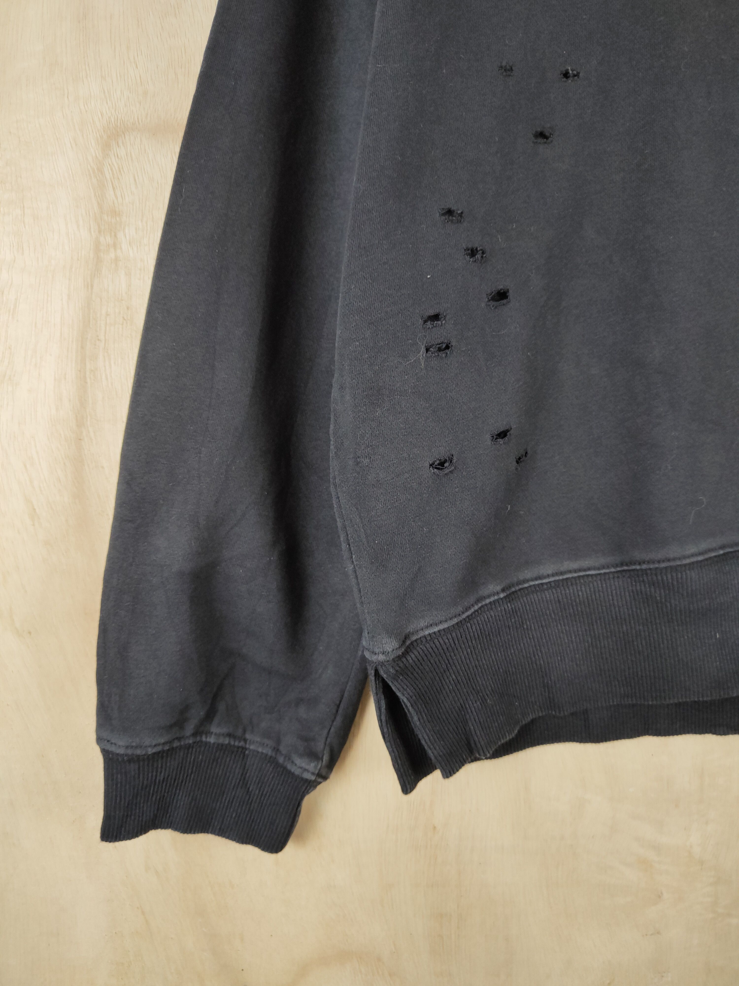 Japanese Brand × Vintage Japan ripped distressed spell out Black Sweatshirts #S2630 Size US L / EU 52-54 / 3 - 4 Thumbnail