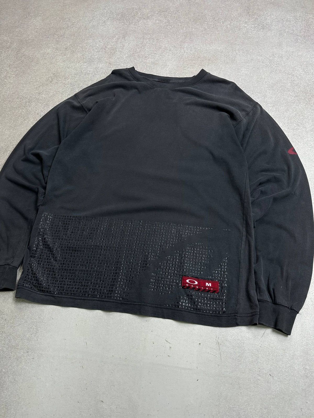Oakley Vintage Oakley Software Archival Faded Longsleeve Shirt M Size US M / EU 48-50 / 2 - 2 Thumbnail