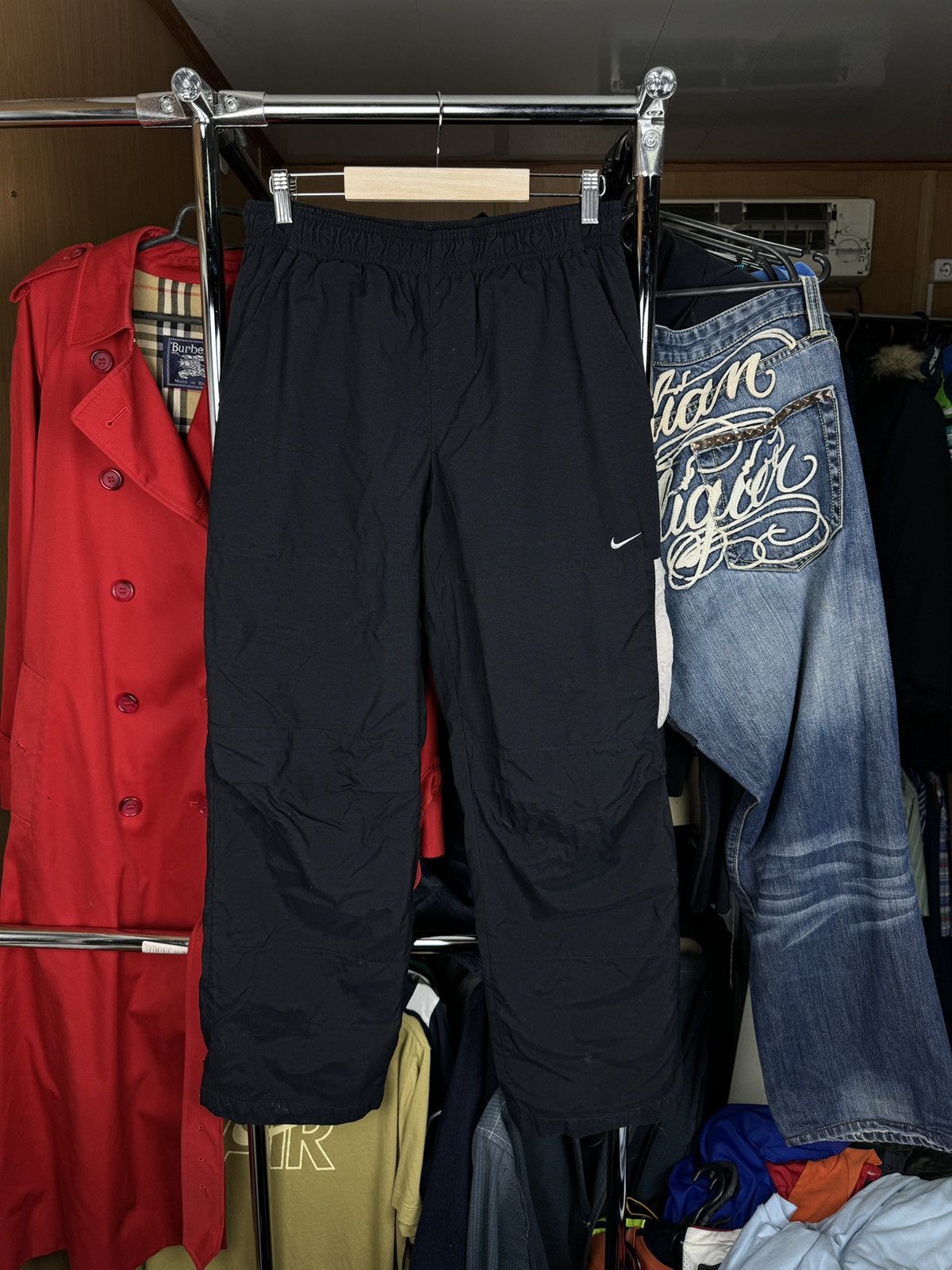 Nike × Vintage Mens Vintage Nike Cargo drill pants sweatpants y2k swoosh Size US 30 / EU 46 - 1 Thumbnail