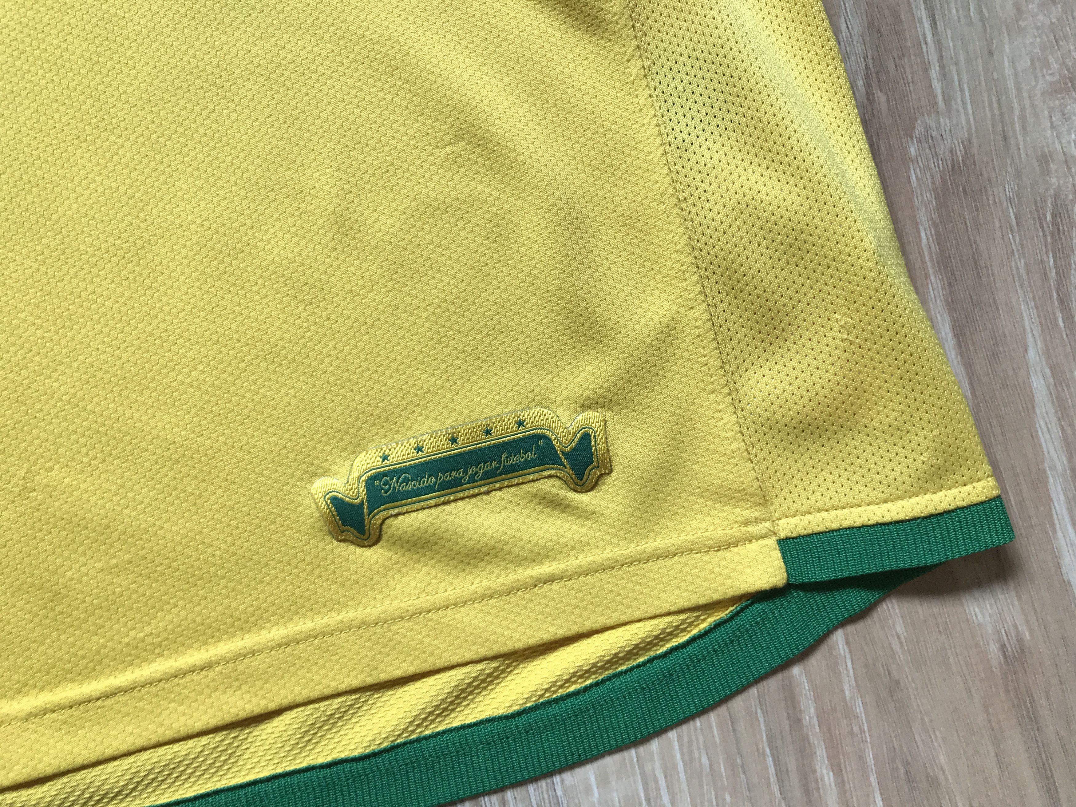 Nike × Vintage Vintage Nike Brazil Football Shirt 2006 Size US S / EU 44-46 / 1 - 5 Thumbnail