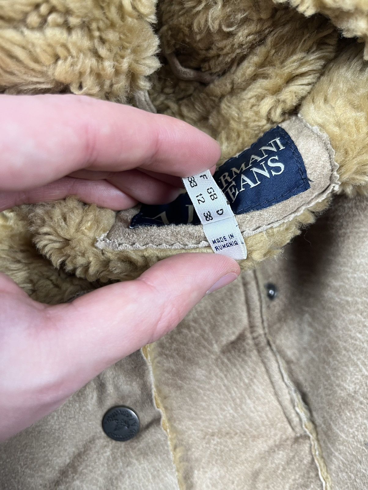 Giorgio Armani Rare Armani Jeans Vintage Y2K Fur Crop Jacket Size M / US 6-8 / IT 42-44 - 9 Thumbnail