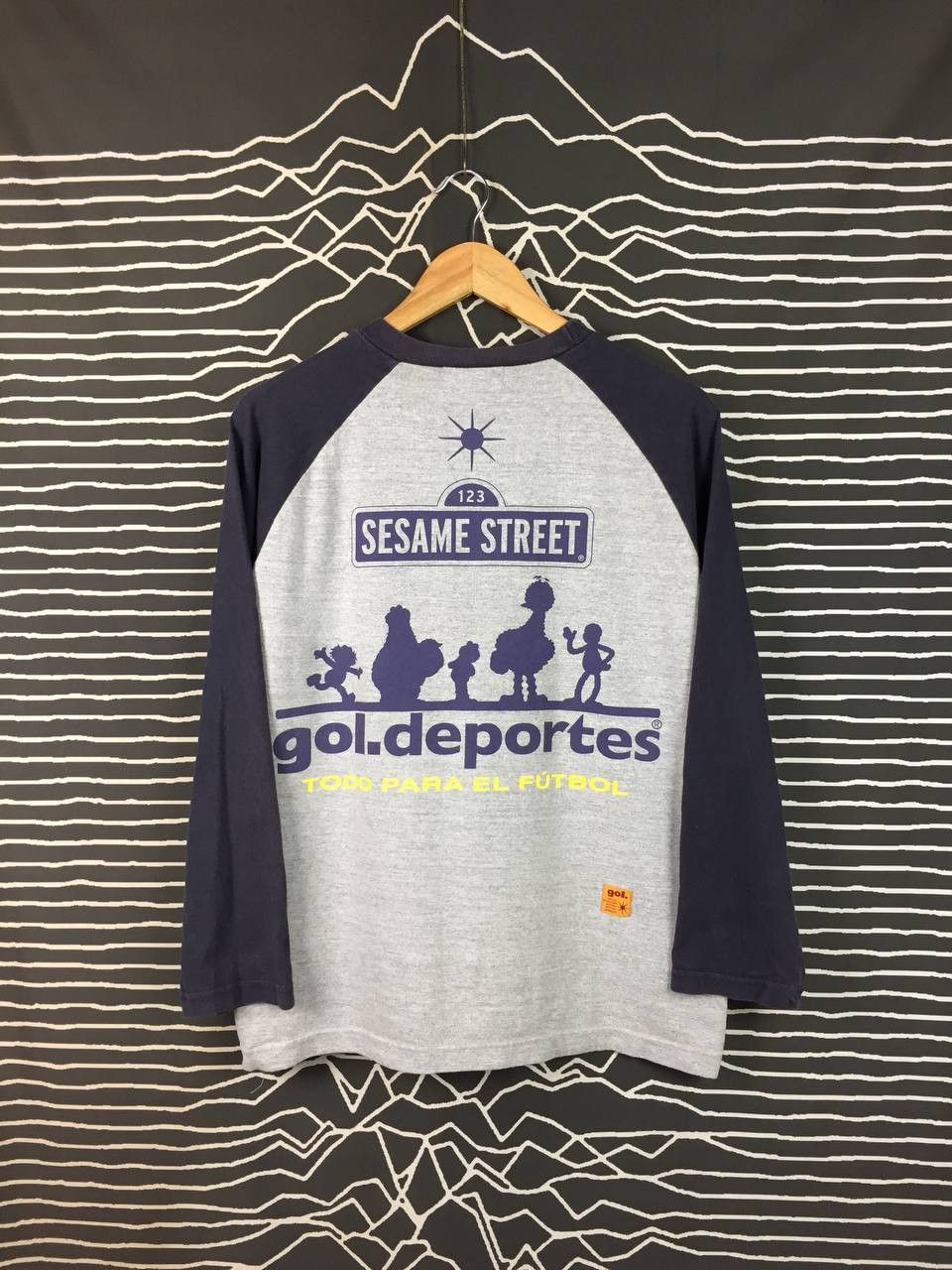 Japanese Brand Vtg Sesame Street X Gol Deportes Street Soccer Raglan Tee Size US L / EU 52-54 / 3 - 2 Thumbnail