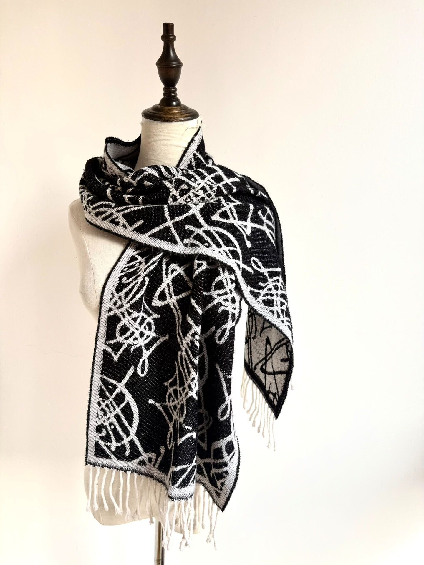 Vivienne Westwood Vivienne Westwood Saturn Print Scarf Size ONE SIZE - 1 Thumbnail