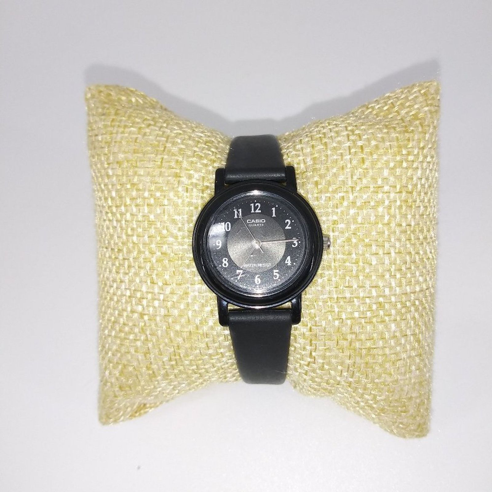 Sporty Casio Women's Black Lq-139 Analog Wristwatch Watch