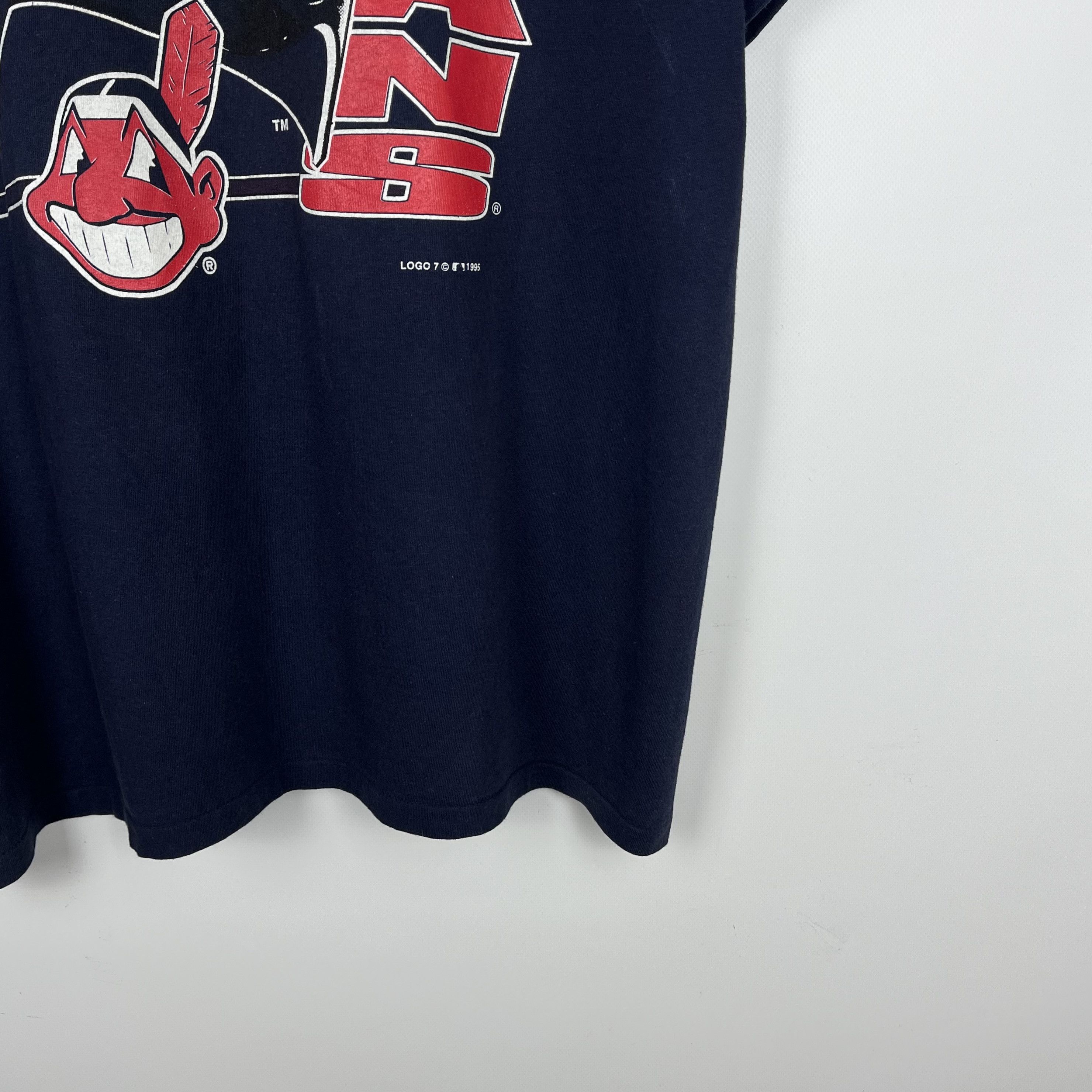 MLB Vintage MLB Cleveland Indians Rare Big Logo T Shirt 1995 Size US XL / EU 56 / 4 - 3 Thumbnail