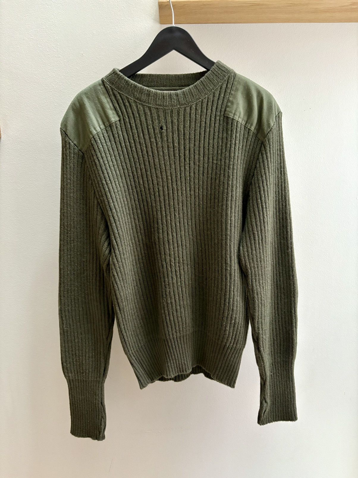 Vintage Mitt’s Nitts VTG 90s army green military wool sweater Size US S / EU 44-46 / 1 - 1 Thumbnail