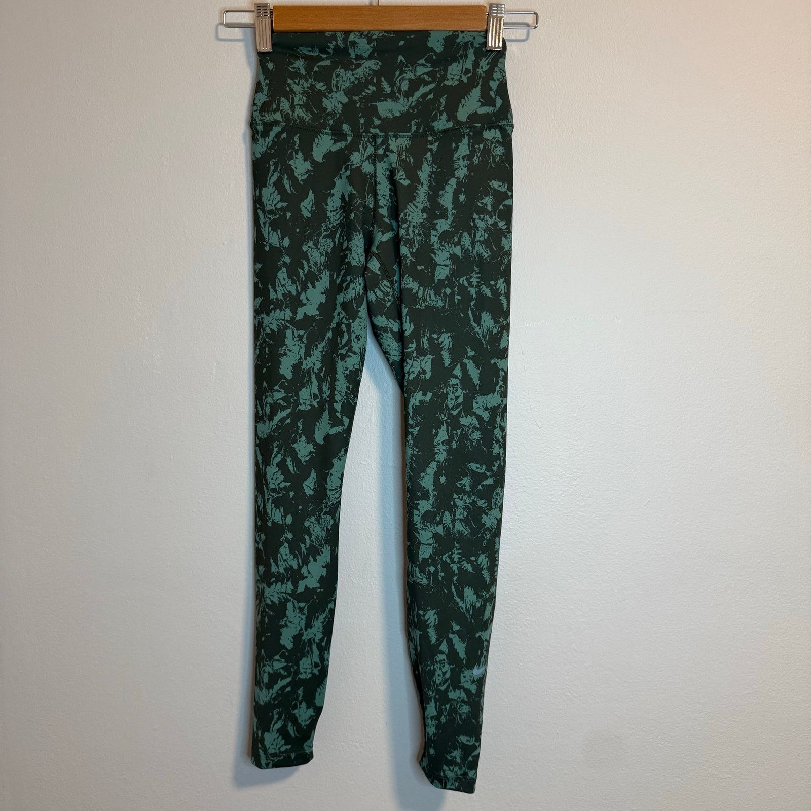 Nike Nike One Green High Rise Leggings 7/8 Women’s Size S New NWT Size 26" / US 2 / IT 38 - 4 Thumbnail