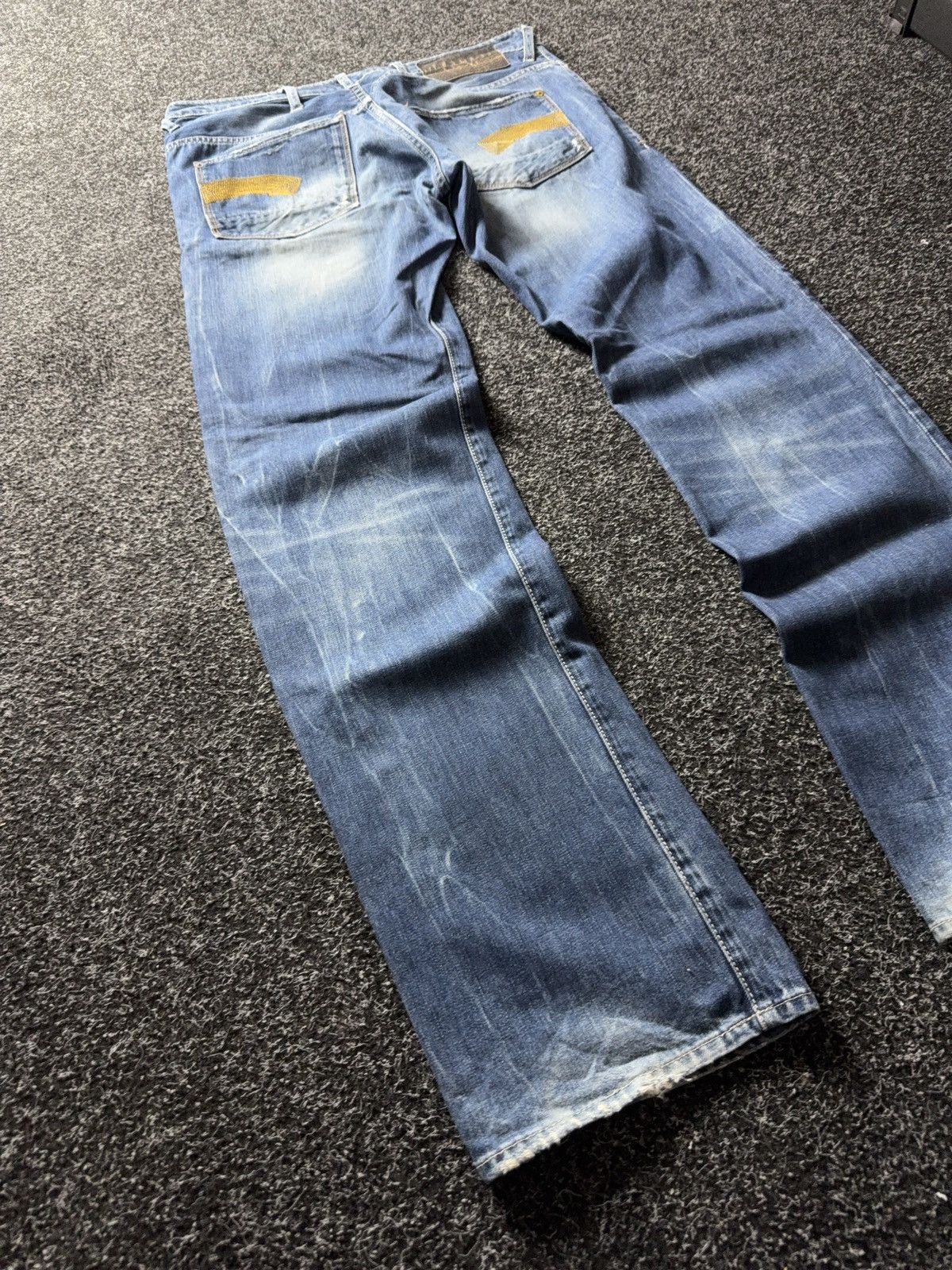 G-Star Vintage 00s G-Star Raw Distressed Light Wash Tapered Jeans Size US 33 - 14 Thumbnail