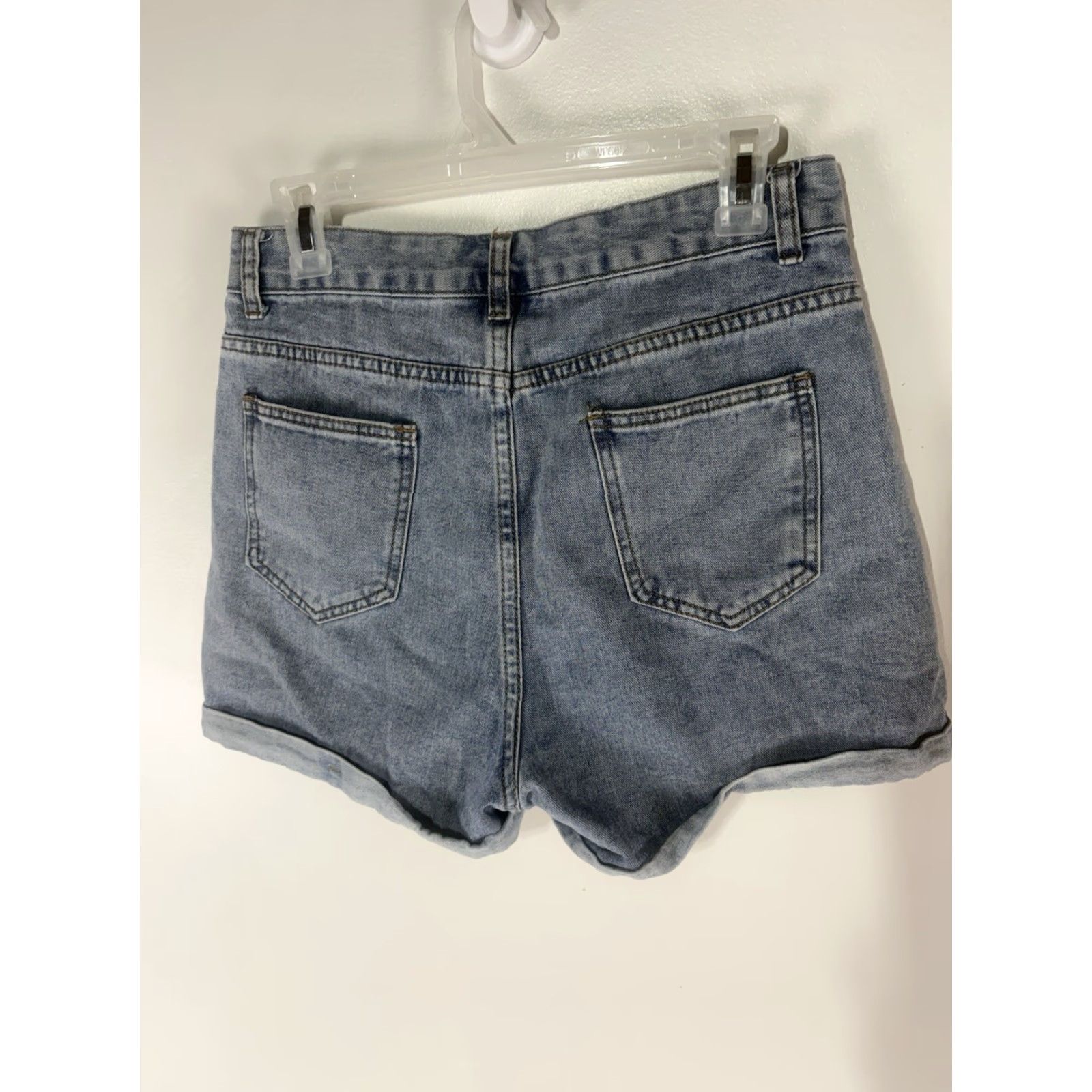 Shein Shein Button Fly Jean Shorts Womens Size M Regular 28in Waist 1.5in Inseam Blue Denim 5-Pocket Cuffed Tampered? Size 28" / US 6 / IT 42 - 2 Thumbnail