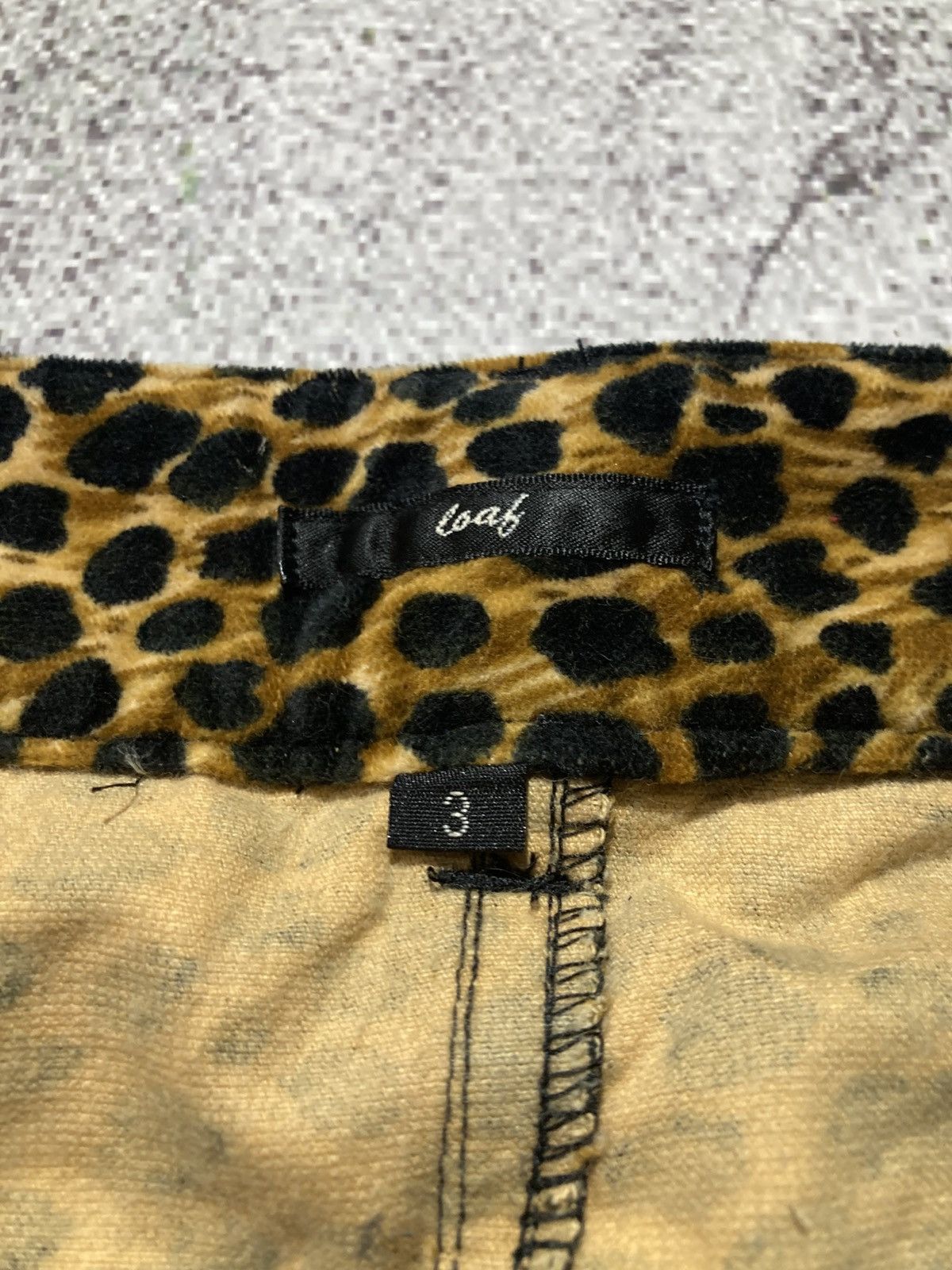 Japanese Brand 2000s Loaf Leopard Motif Waxed Slim Fit Pants Lgb Style Size US 28 / EU 44 - 14 Thumbnail