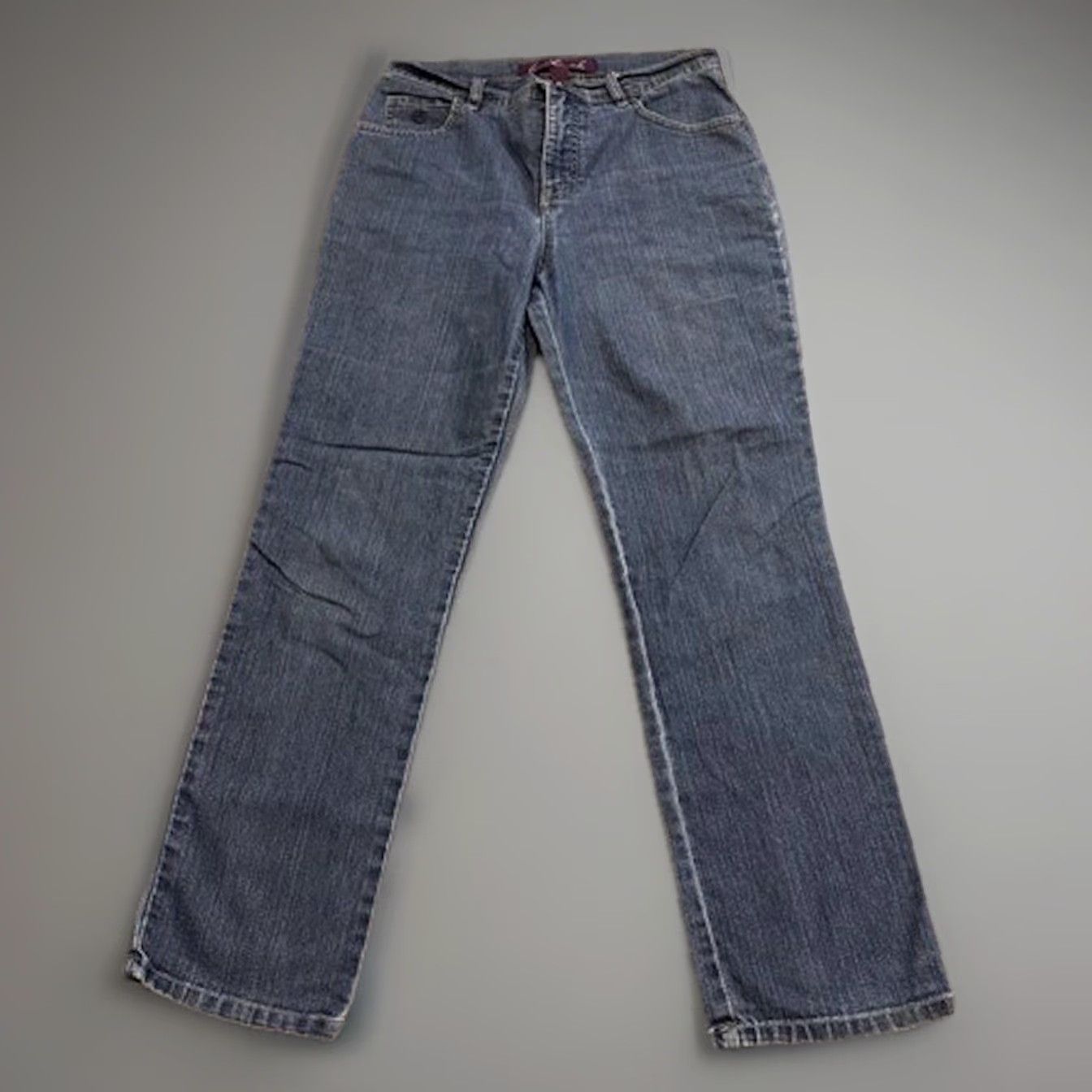 Gloria Vanderbilt VINTAGE Gloria Vanderbilt Jeans Women’s Size 8 Petite Denim Blue Straight (Petites) Size 30" / US 8 / IT 44 - 2 Thumbnail