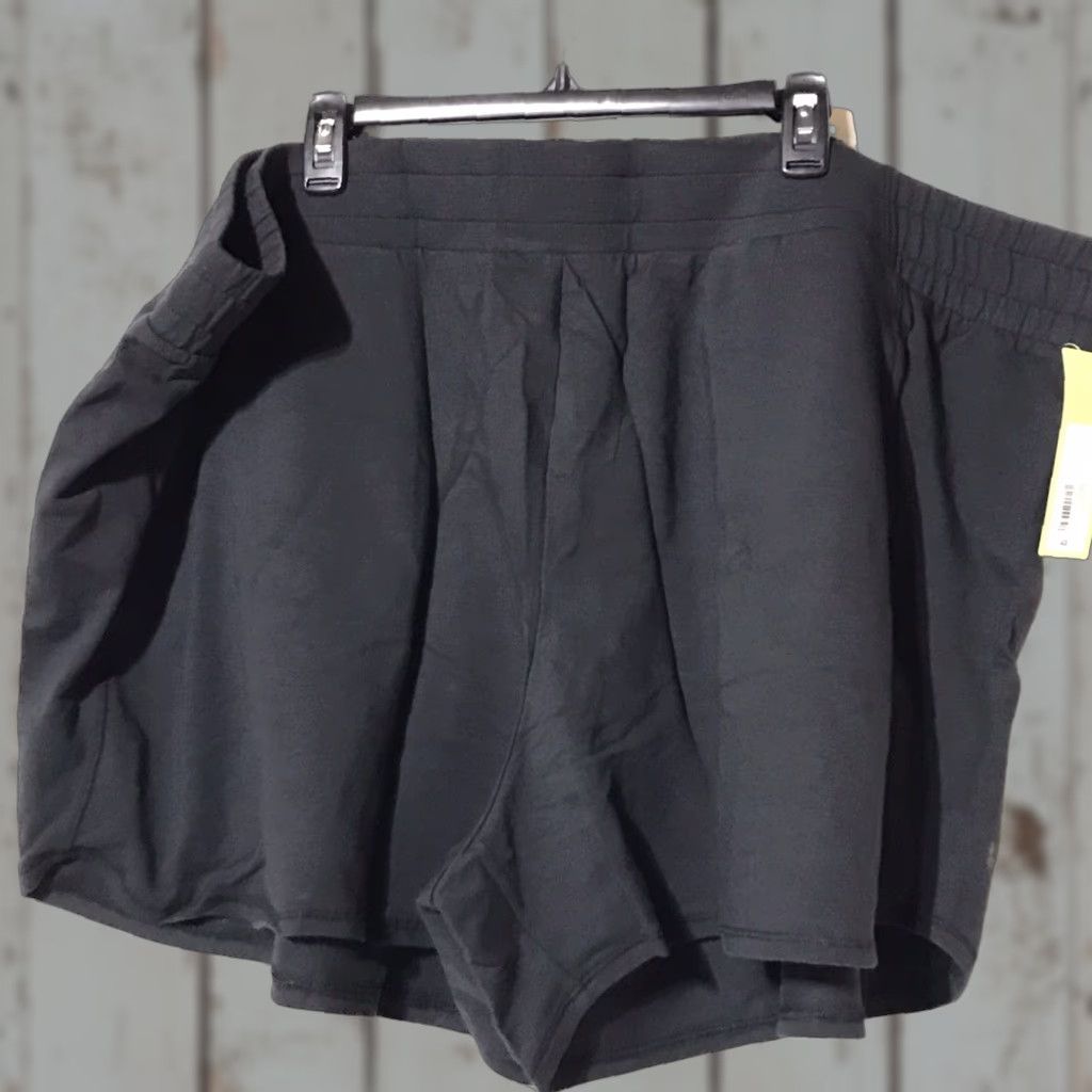 Vintage All In Motion Women's Plus Size 2X Shorts Black Elastic Waist Casual Activewear Summer Size 40" / US 18 - 1 Thumbnail