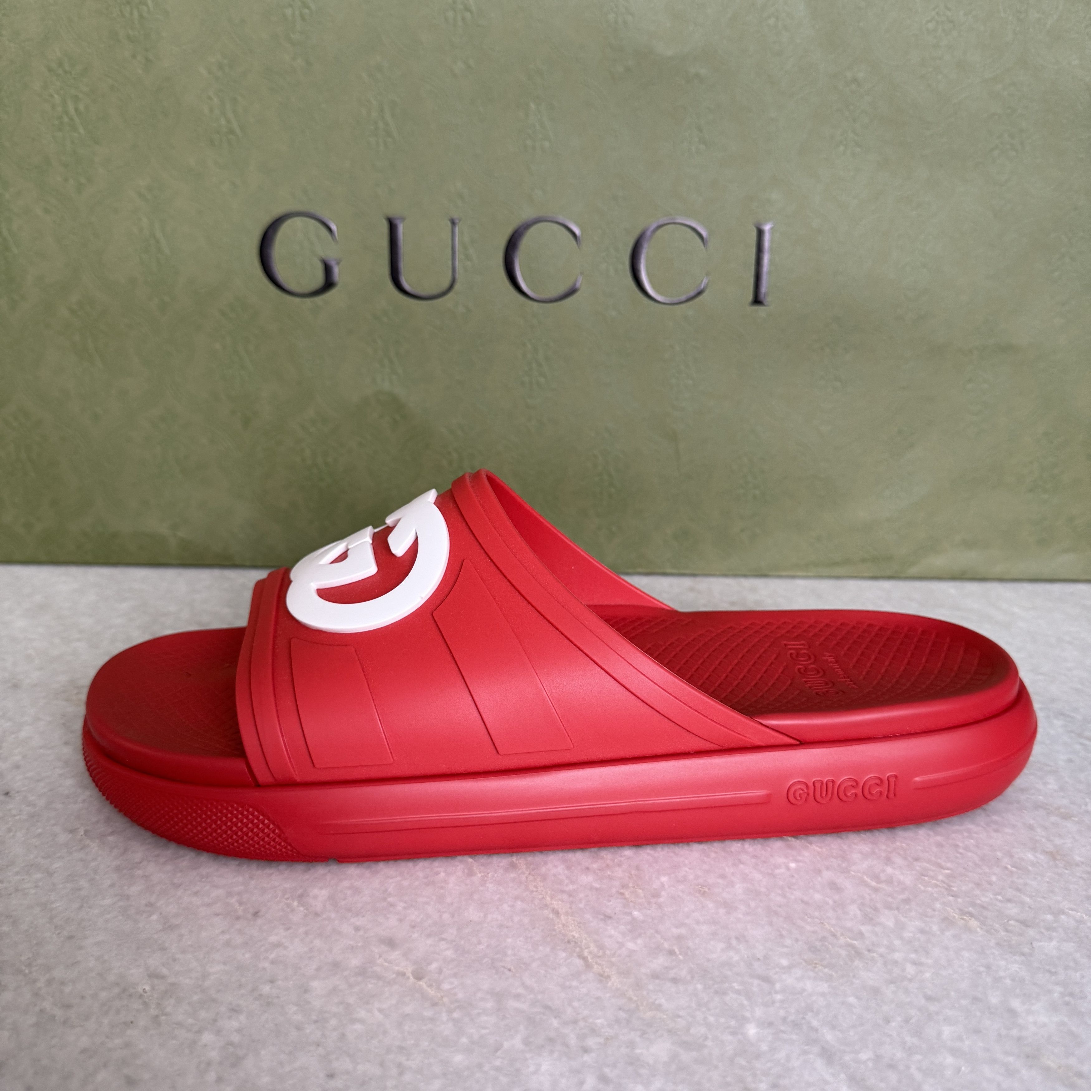 Gucci GUCCI 780296 Red Rubber Men's GG Sandals, sz Gucci 6 Size US 6.5 / EU 39-40 - 4 Thumbnail