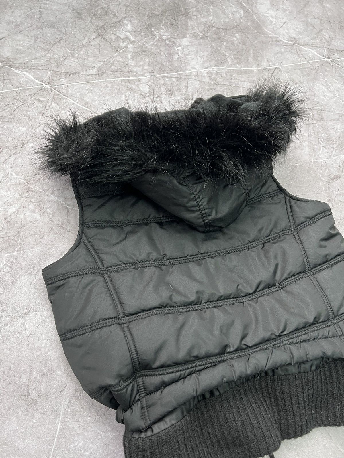 Vintage 2000s black opium 90s LGB STYLE FUR HOODIE vest jacket Size M / US 6-8 / IT 42-44 - 7 Thumbnail
