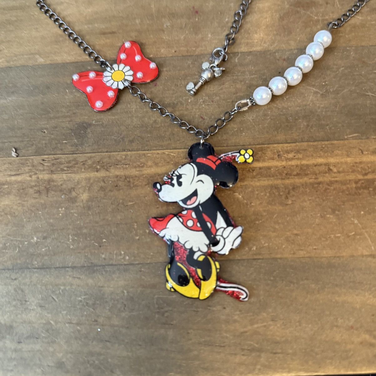 Disney Disney Minnie Mouse pendant necklace Size ONE SIZE - 4 Thumbnail
