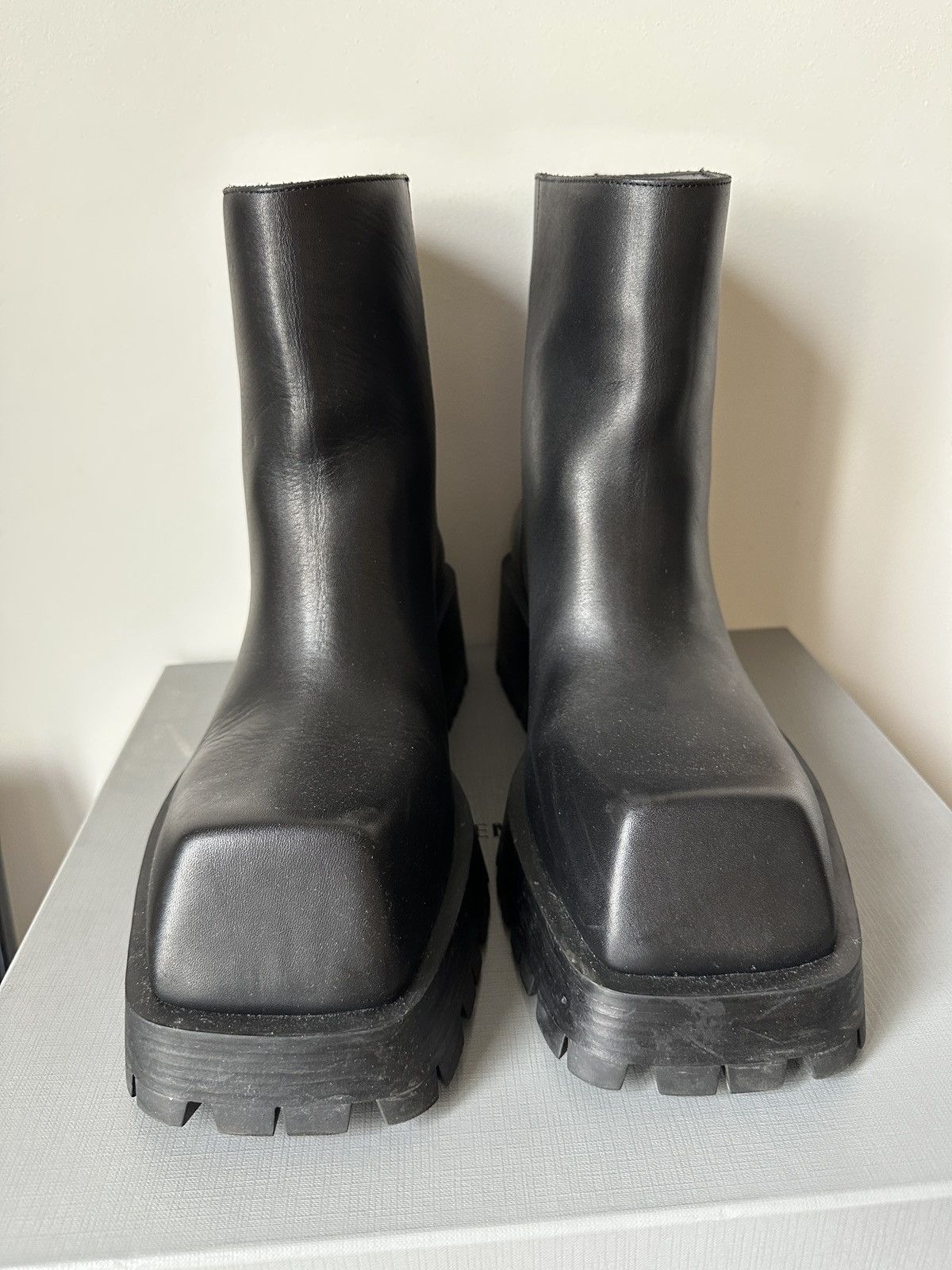 Balenciaga Balenciaga trooper boots calfskin leather Size US 9 / EU 42 - 2 Thumbnail