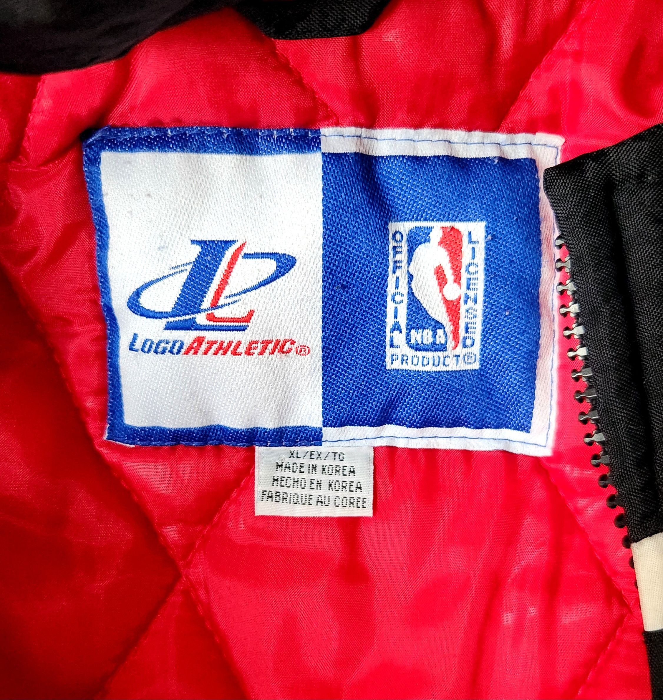 Logo Athletic × Vintage Vintage 90s Chicago Bulls Jacket Puffer Hooded Logo Athletic Size US XL / EU 56 / 4 - 10 Thumbnail