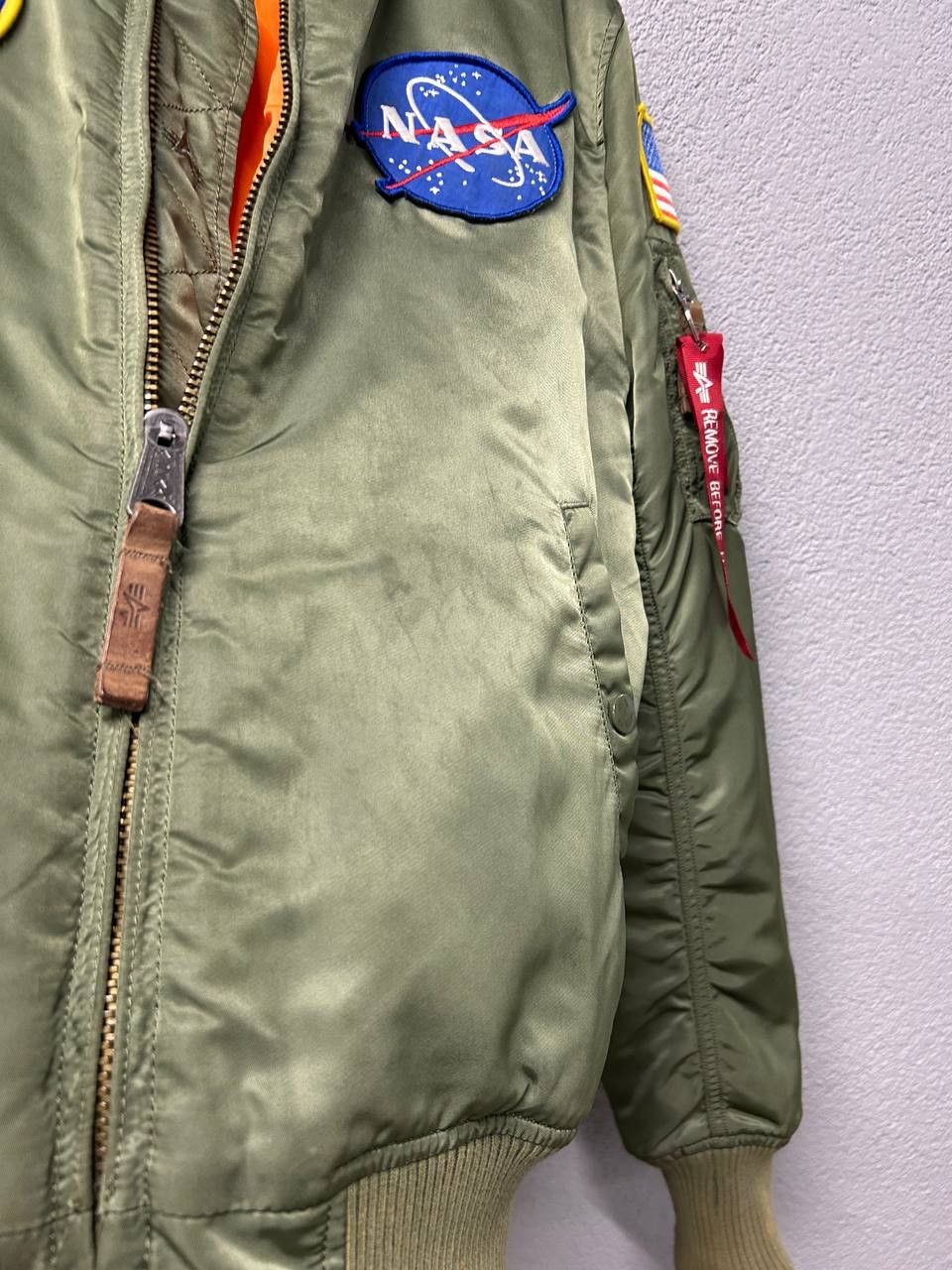 Alpha Industries Alpha Industries NASA mens bomber jacket size M Size US M / EU 48-50 / 2 - 17 Thumbnail