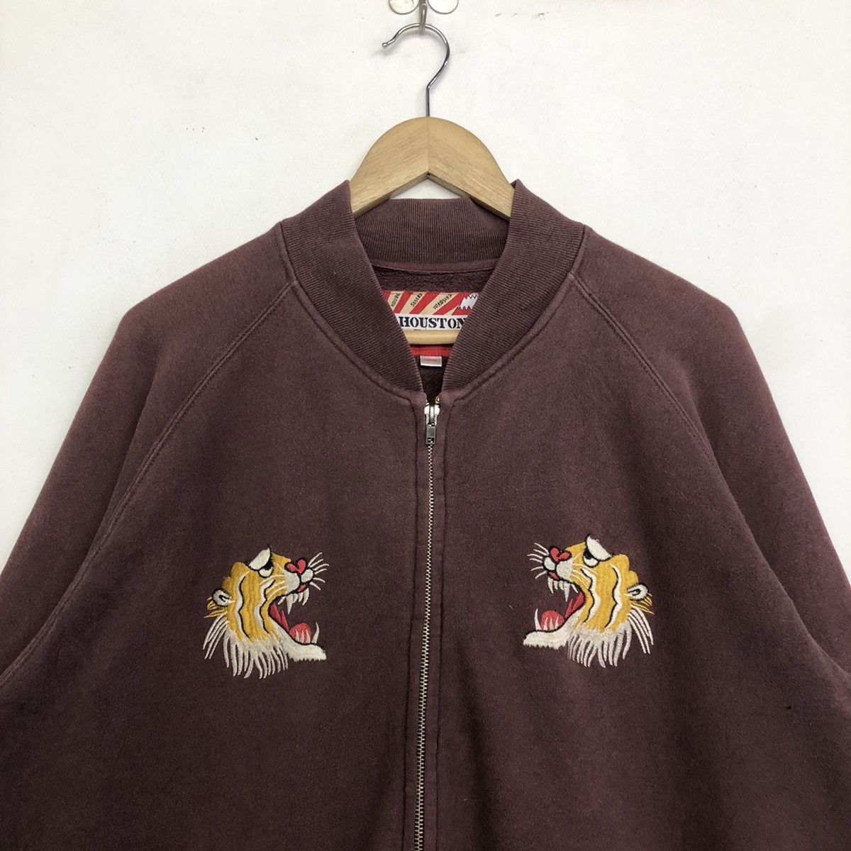 Edition Japan HOUSTON VTG JAPAN SUKAJAN SOVENIR EMBRIODERY SWEATER JACKET Size US L / EU 52-54 / 3 - 9 Thumbnail