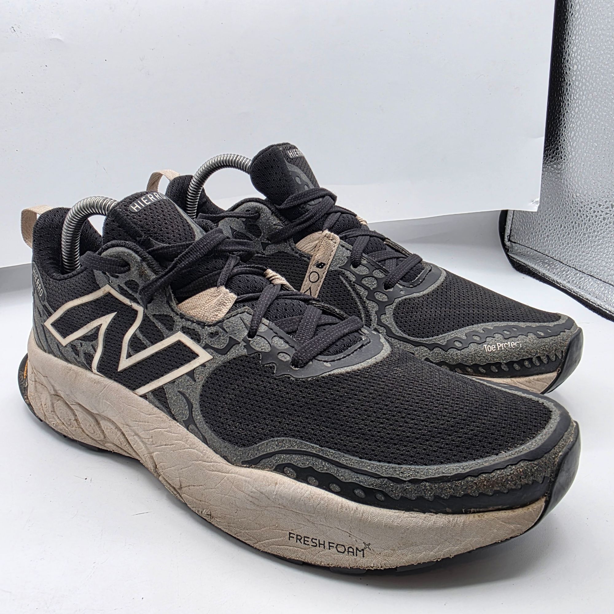 New Balance New Balance Fresh Foam X Hierro v8 Womens Size 10 Black Athl Size US 10 / IT 40 - 1 Thumbnail