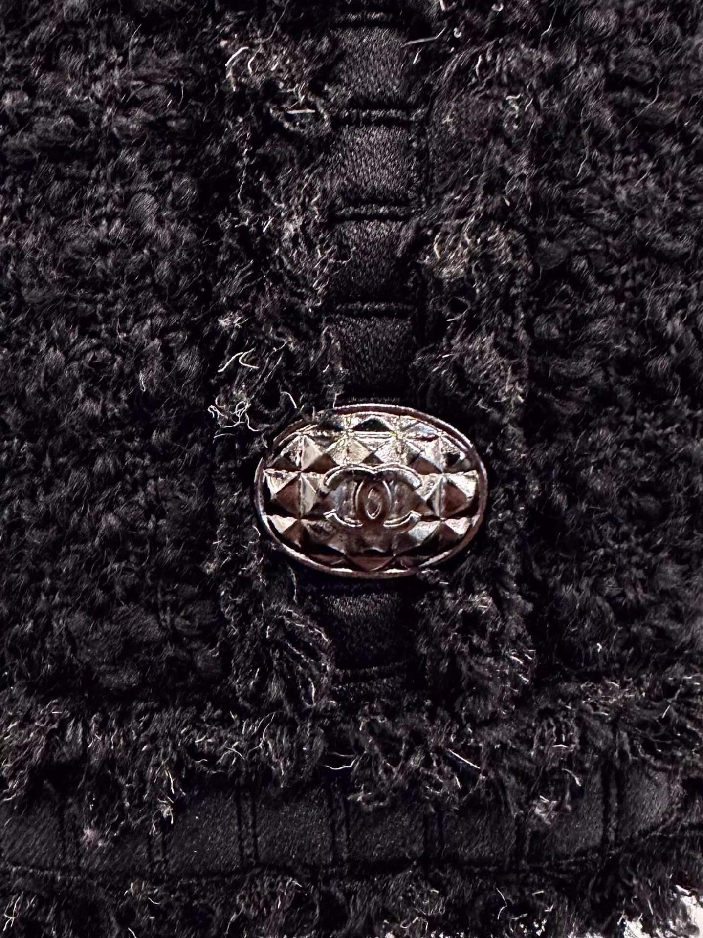 Chanel Chanel Women's Black Tweed Silver Quilted CC Button Jacket Size XS / US 0-2 / IT 36-38 - 4 Thumbnail