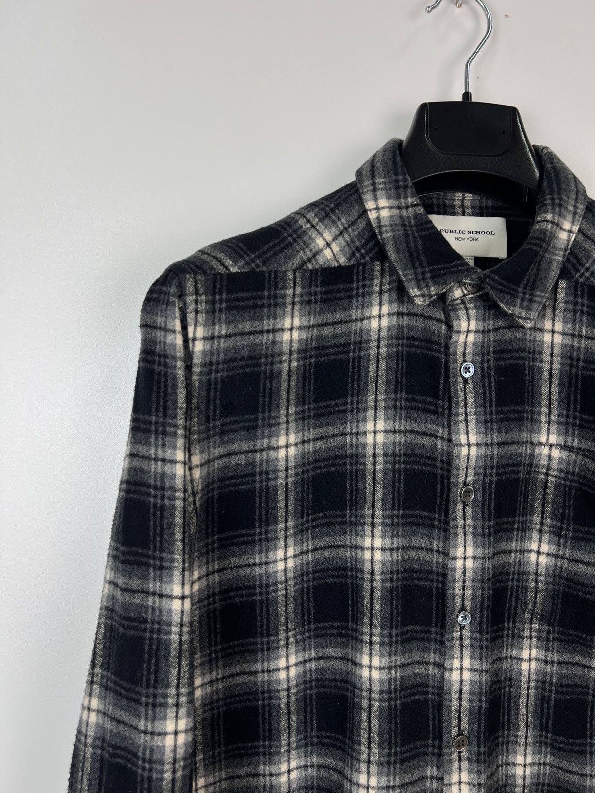 Public School Public School New York USA shirt size L Size US L / EU 52-54 / 3 - 6 Thumbnail