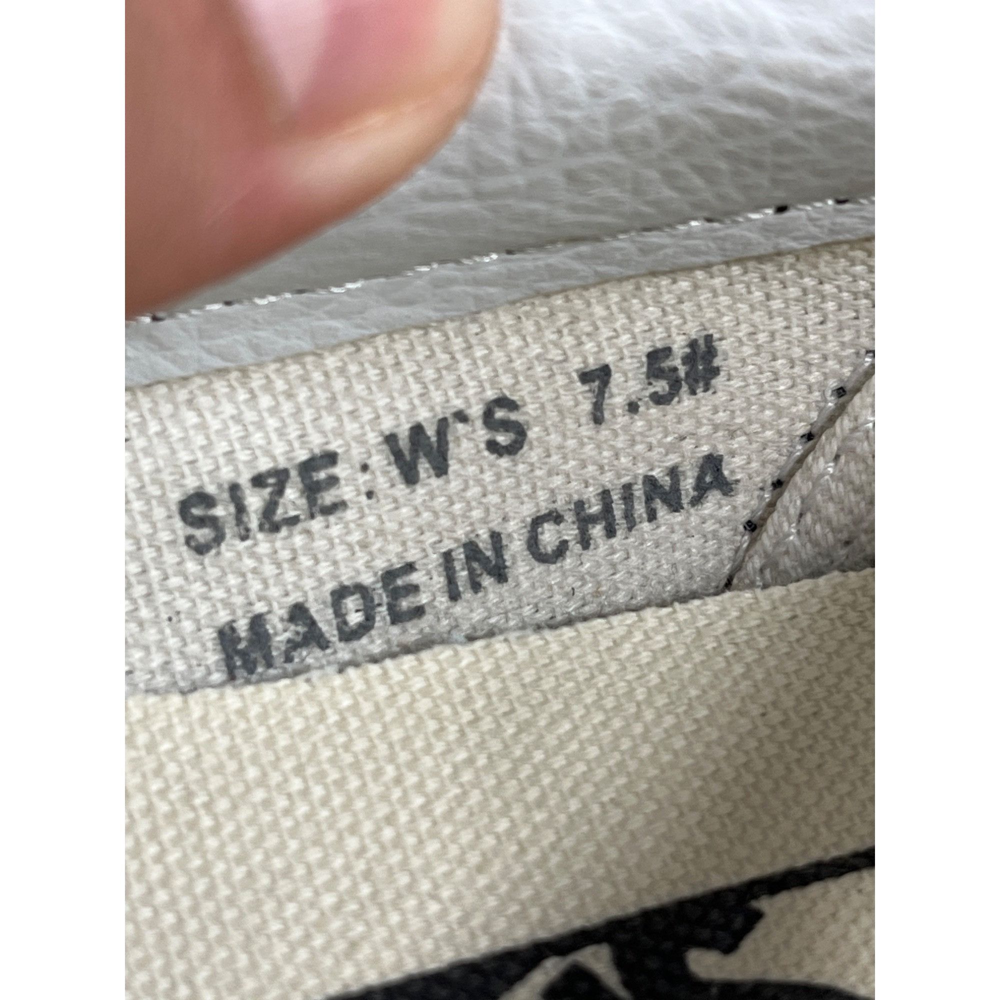 Vans Vans Slip On Shoes Barrel Print SKU 7511 Size 7.5 Size US 7.5 / IT 37.5 - 8 Thumbnail