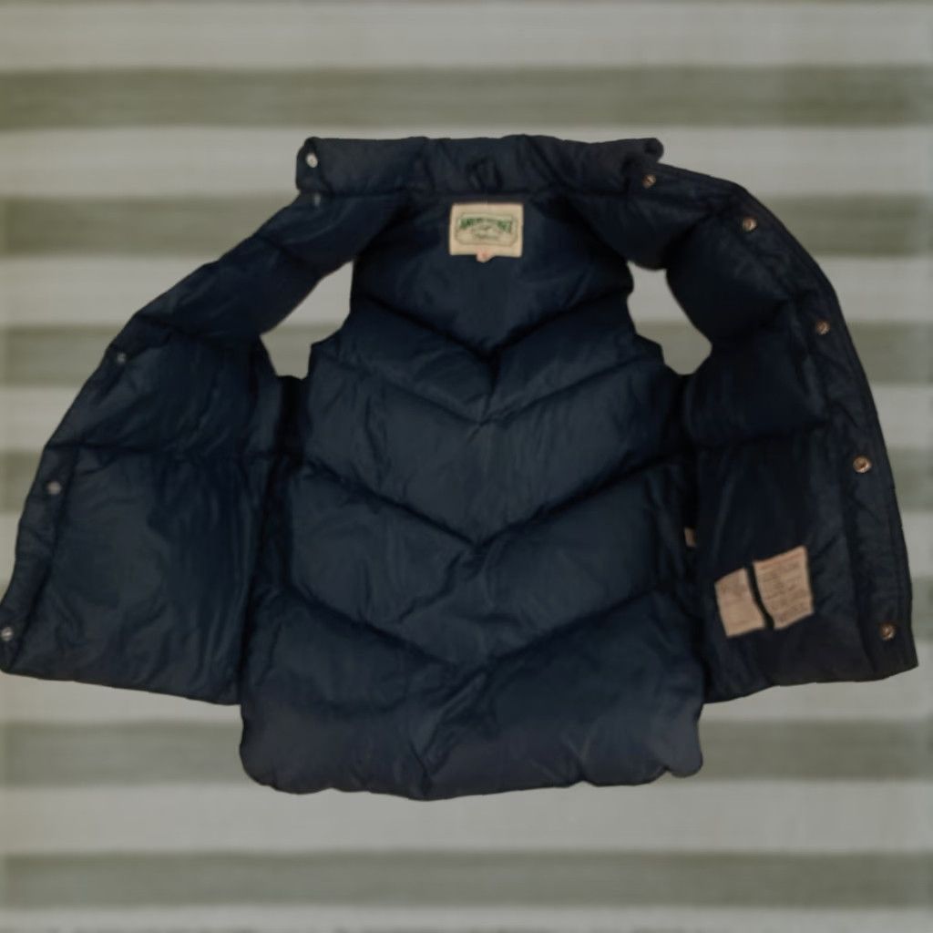 American Eagle Outfitters VINTAGE American Eagle Outfitters Blue Down Vest Full Button Puffer Vest Stand-Up Collar XS Unisex Adults Lightweight Casual 1970s 80s Nine? Size US XS / EU 42 / 0 - 1 Thumbnail