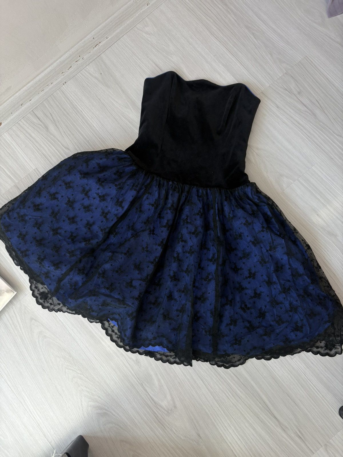 Laura Ashley Vintagw Laura Ashley dress Size S / US 4 / IT 40 - 3 Thumbnail