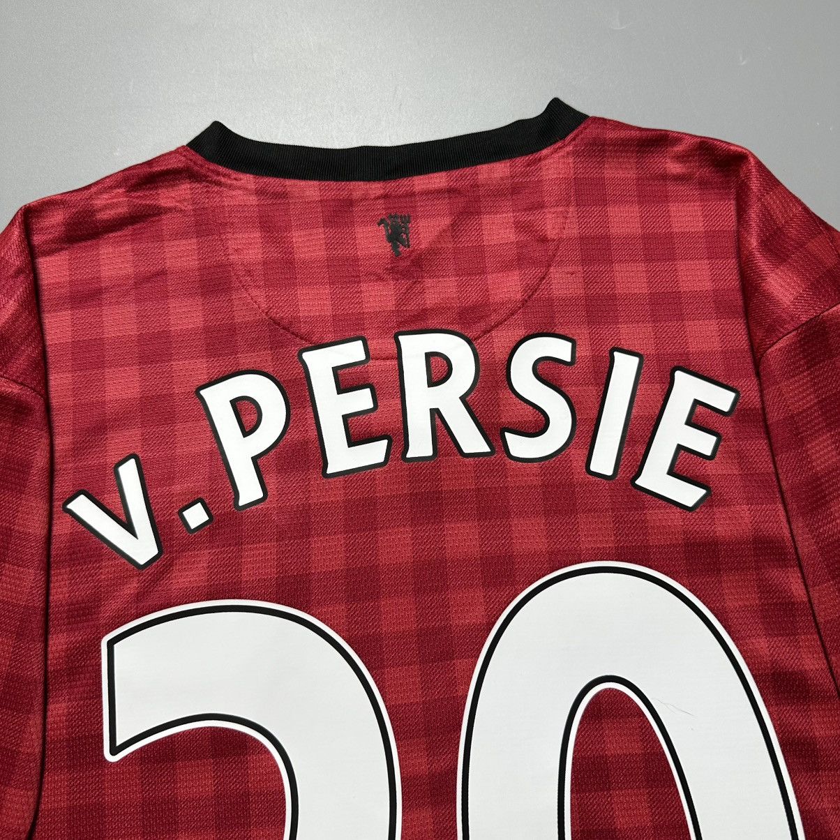 Vintage MANCHESTER UNITED NIKE 2012/2013 HOME JERSEY #20 VAN PERSIE Size US M / EU 48-50 / 2 - 13 Thumbnail