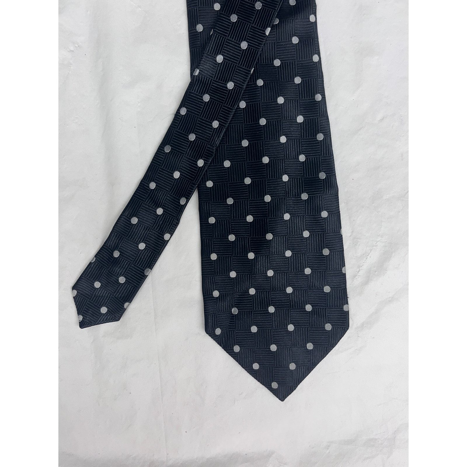 Geoffrey Beene GEOFFREY BEENE - Silk Tie - Black - Made in U.S.A Size ONE SIZE - 2 Thumbnail