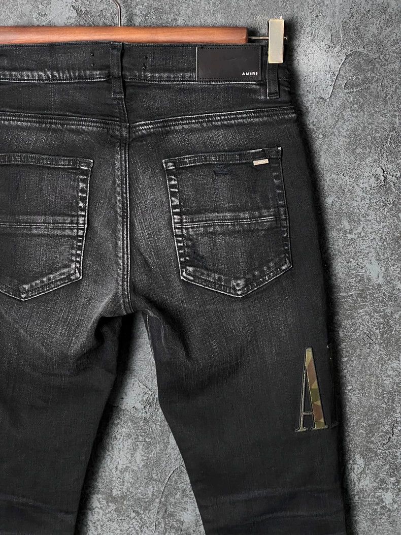 Amiri Amiri letter embroidered destroyed jeans Size US 30 / EU 46 - 6 Thumbnail