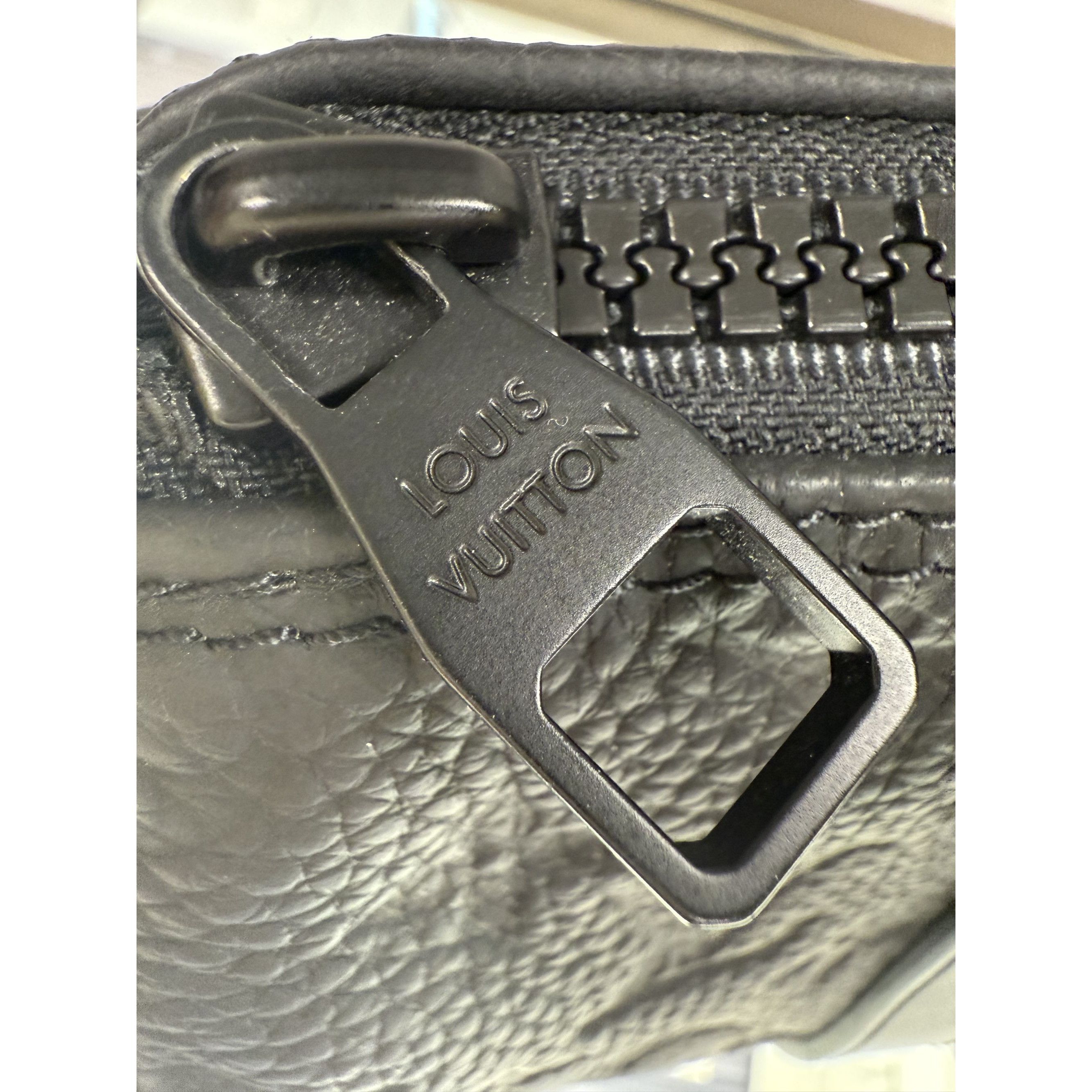 Louis Vuitton Louis Vuitton Black Monogram Embossed Leather Mini Duffel Ba Size ONE SIZE - 6 Thumbnail