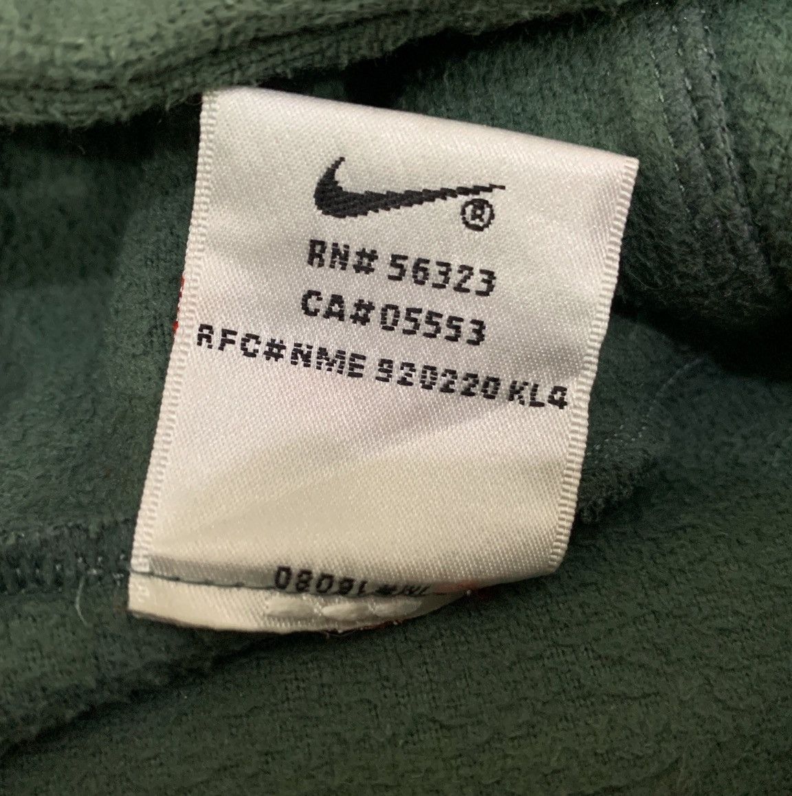 Nike VINTAGE 90s NIKE COURT CENTER HOODIE FLEECE EMBROIDERED LOGO Size US L / EU 52-54 / 3 - 13 Thumbnail