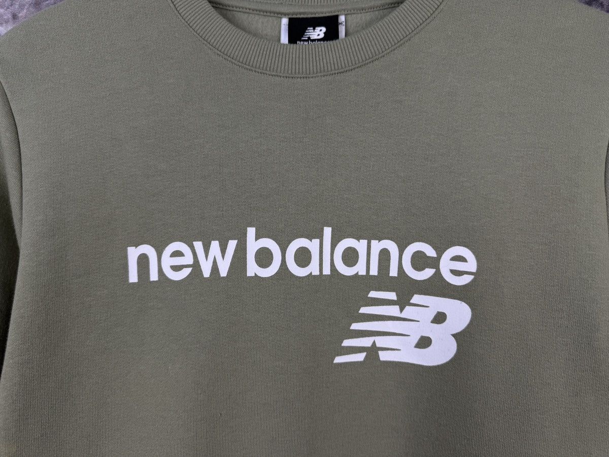 New Balance Men’s New Balance Sweatshirt Pullover Streetwear Size Small Size US S / EU 44-46 / 1 - 5 Thumbnail