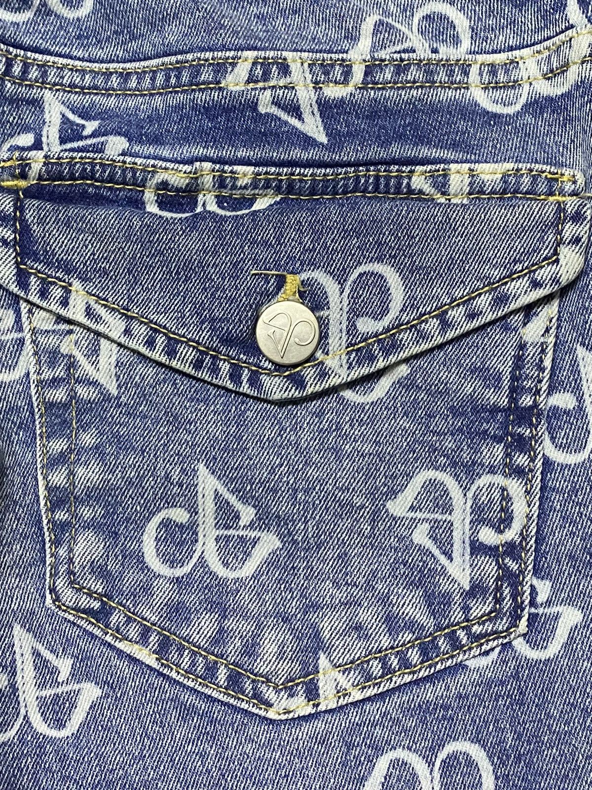 Divided Vintage Japanessed Monogram Blue Faded Wash Flare Jeans Size 28" / US 6 / IT 42 - 8 Thumbnail
