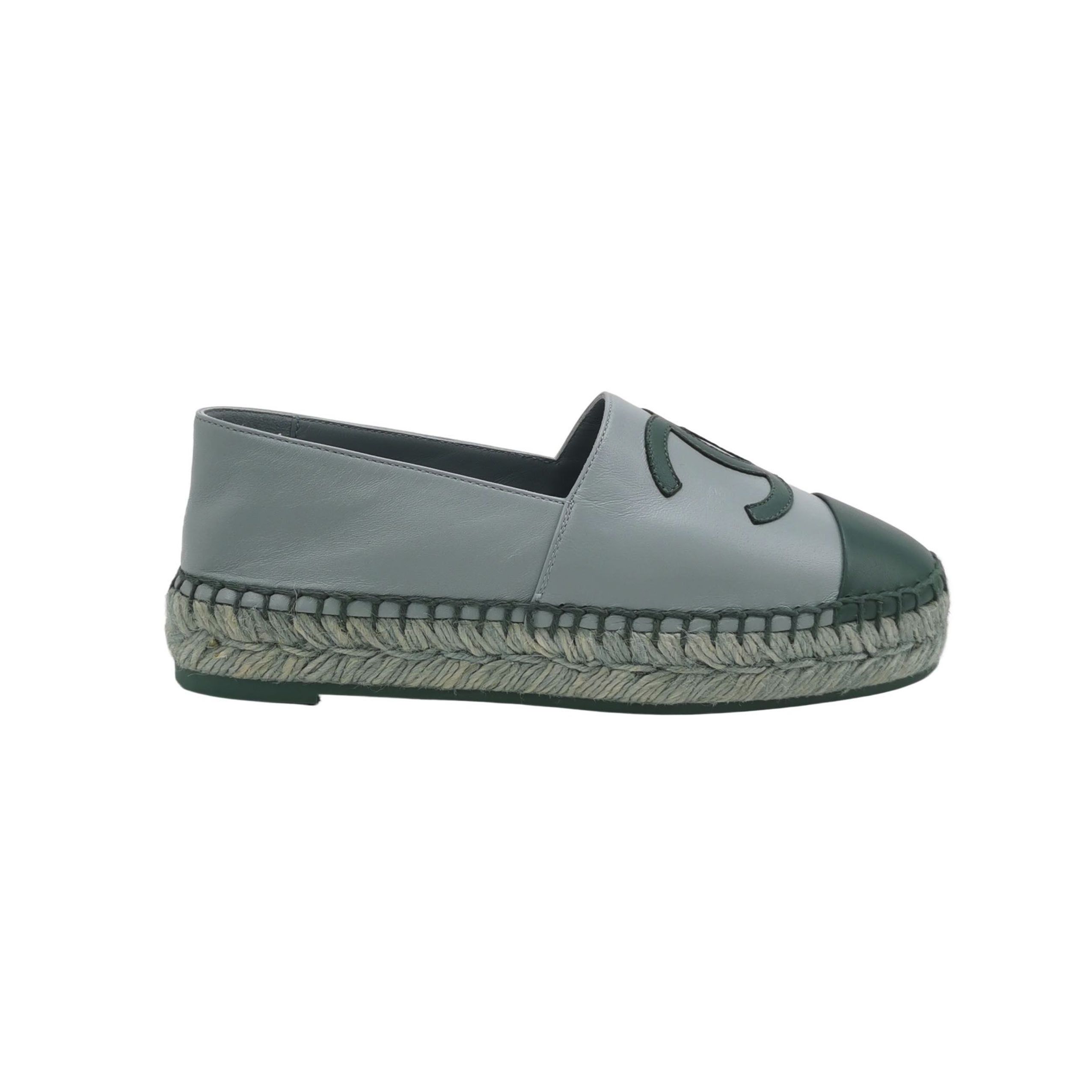 Chanel Chanel Women 5 Flats Size US 5 / IT 35 - 1 Thumbnail