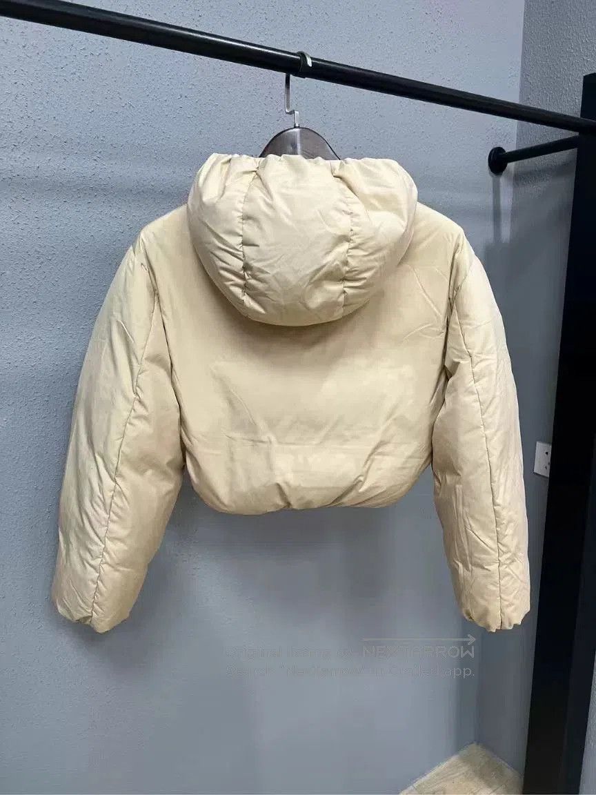 Acne Studios Acne Studios Beige Cropped Down Jacket. Size M / US 6-8 / IT 42-44 - 2 Thumbnail