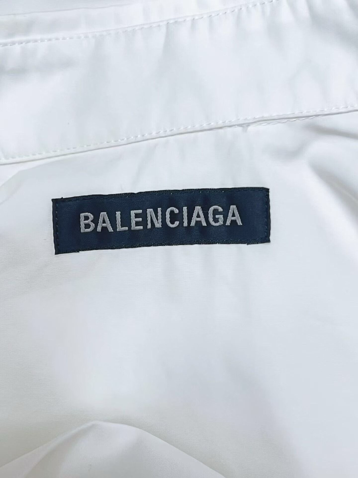 Balenciaga balenciaga logo long sleeve white shirt Size US XL / EU 56 / 4 - 4 Thumbnail