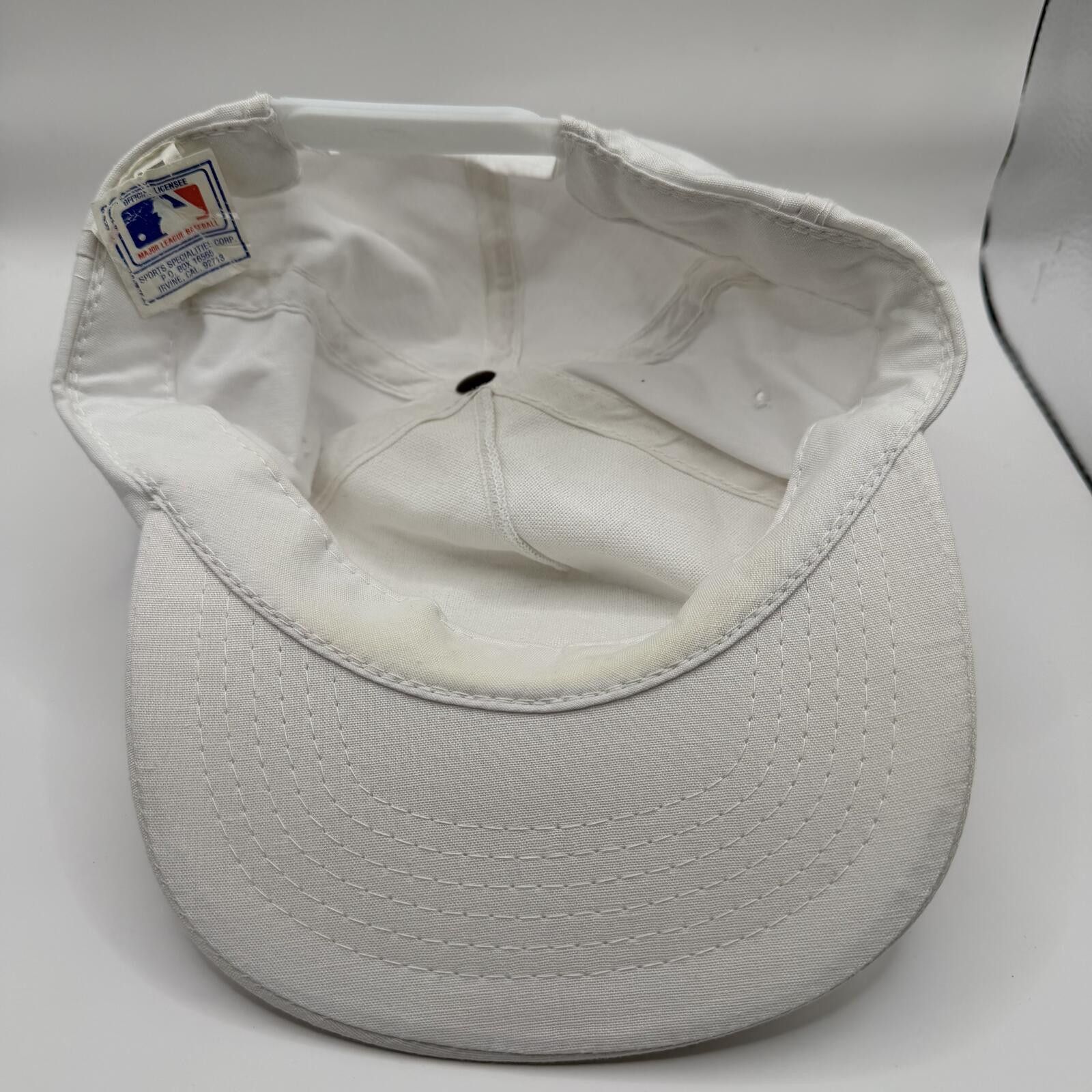 MLB MLB Hat White VTG Oakland Athletic 1988 A.L West Champions Size ONE SIZE - 4 Thumbnail