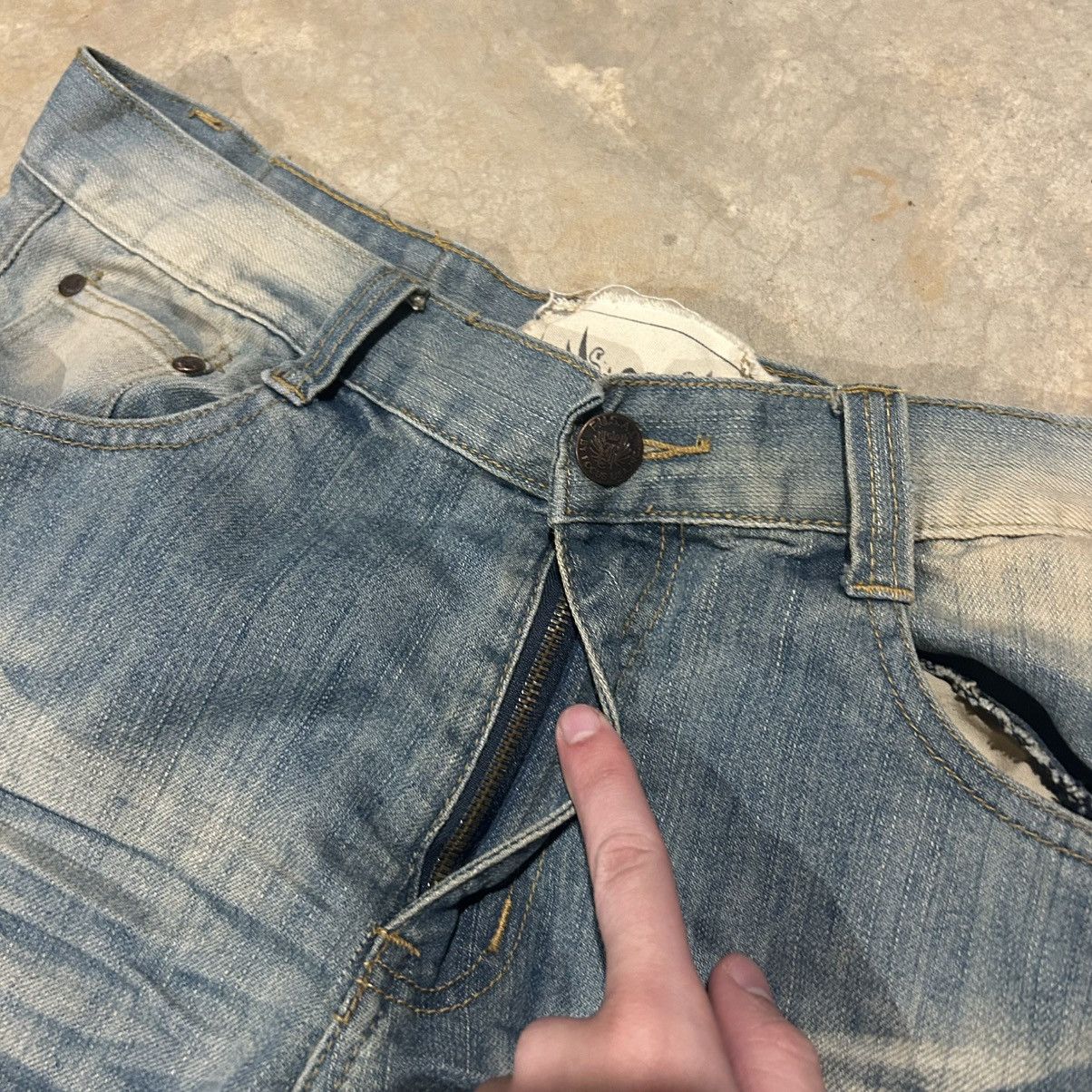 Japanese Brand × Vintage Crazy Vintage Y2K Faded Flap Pocket Baggy Jeans Cyber Skater Size US 34 / EU 50 - 10 Thumbnail