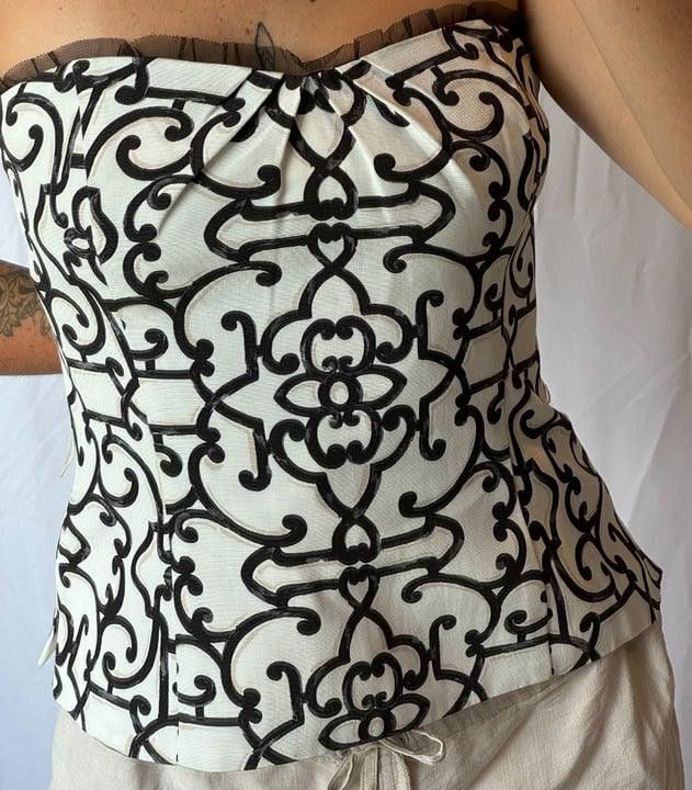 Designer white house black market corset size 10 Size M / US 6-8 / IT 42-44 - 1 Thumbnail