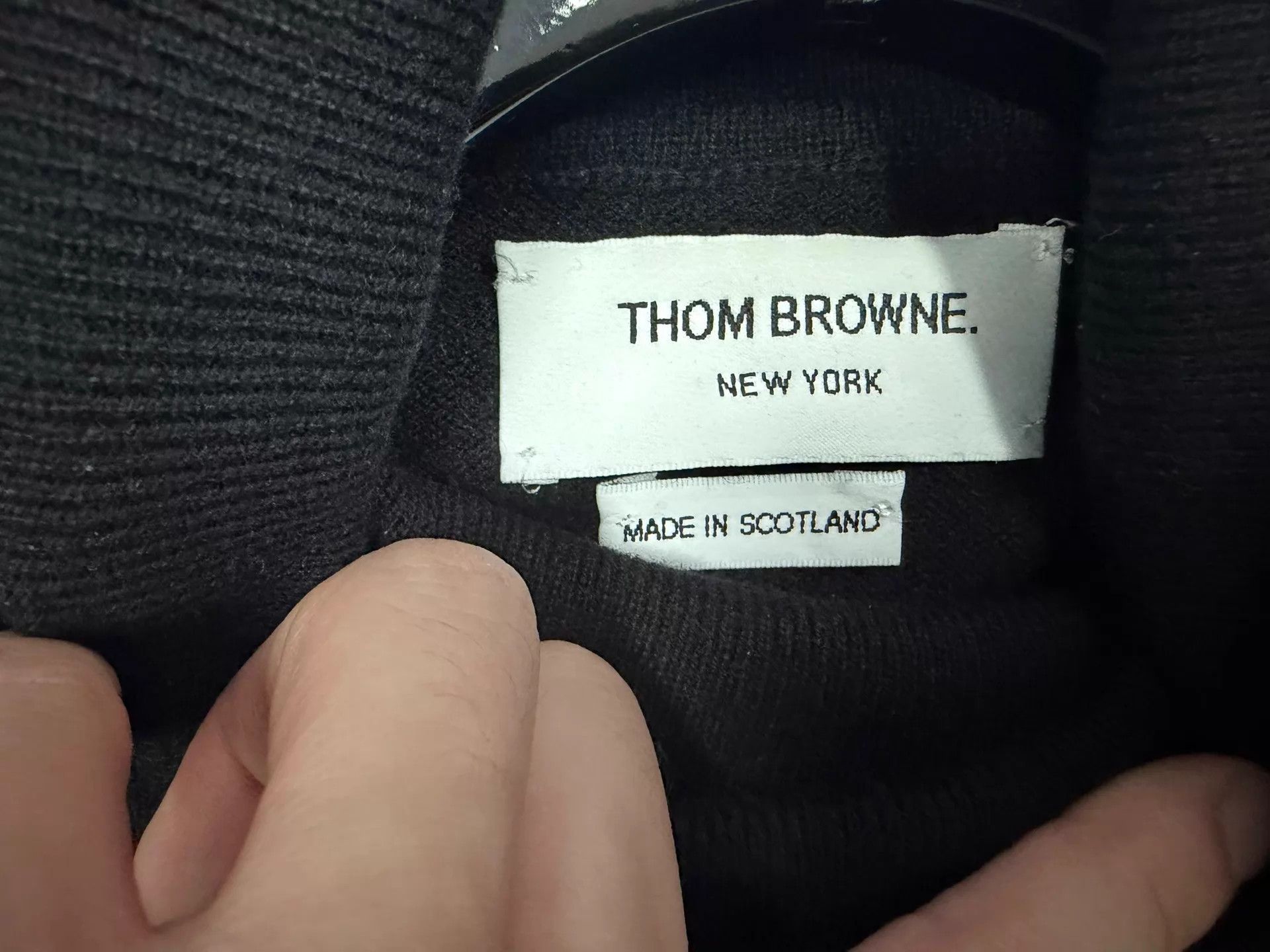 Thom Browne Thom Browne 4-Bar 100% Cashmere Turtleneck Black Runway Size US S / EU 44-46 / 1 - 4 Thumbnail