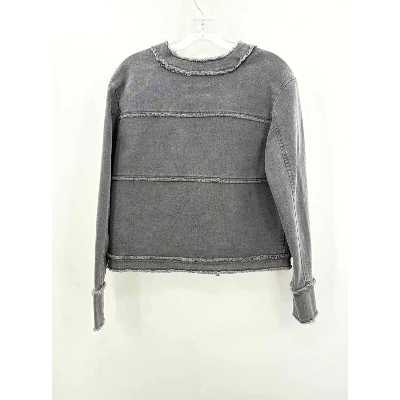 Vintage Pre-Owned Evereve Gray Size XS Frayed Button Jacket Size XS / US 0-2 / IT 36-38 - 2 Thumbnail