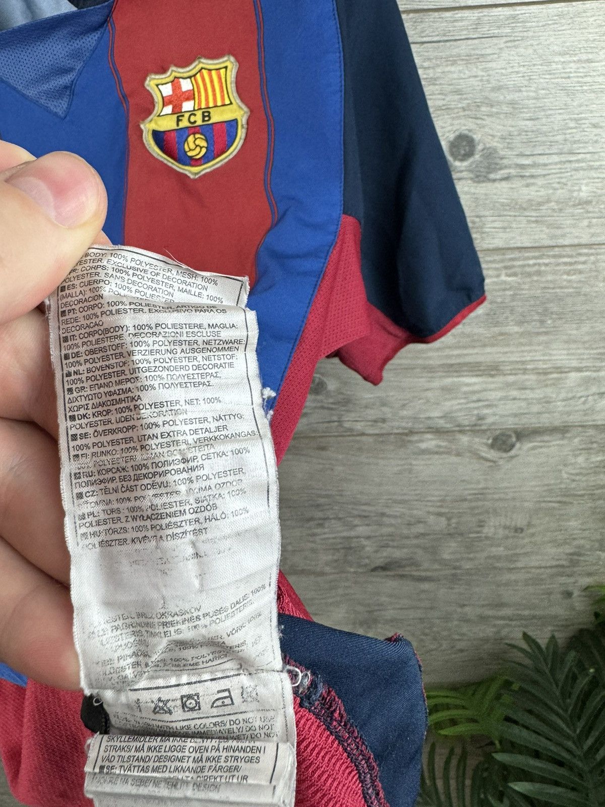 Nike Barcelona FC Nike 2003/04 Izagaren 7 Vintage Football Shirt Size US S / EU 44-46 / 1 - 9 Thumbnail