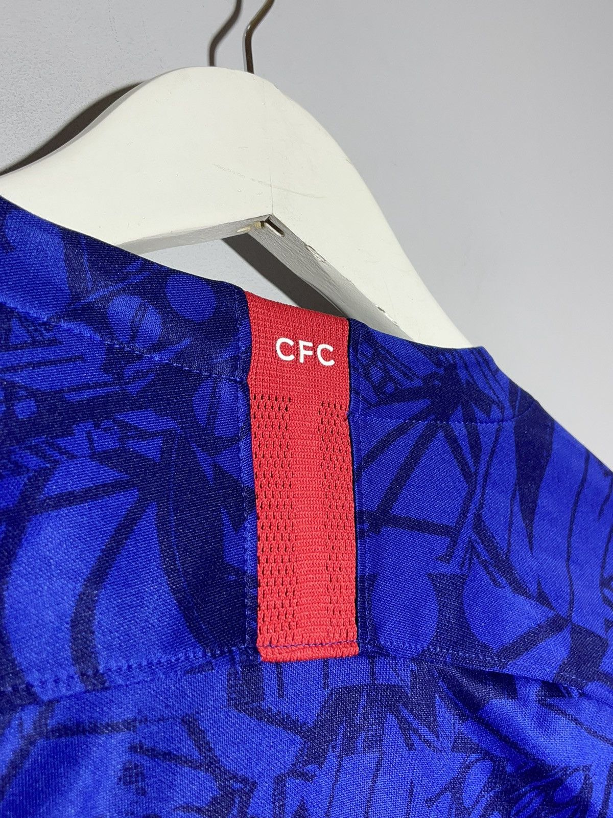 Chelsea Soccer × Nike Chelsea FC Nike 2019/20 Home Y2k Streetwear Football Shirt Size US S / EU 44-46 / 1 - 12 Thumbnail